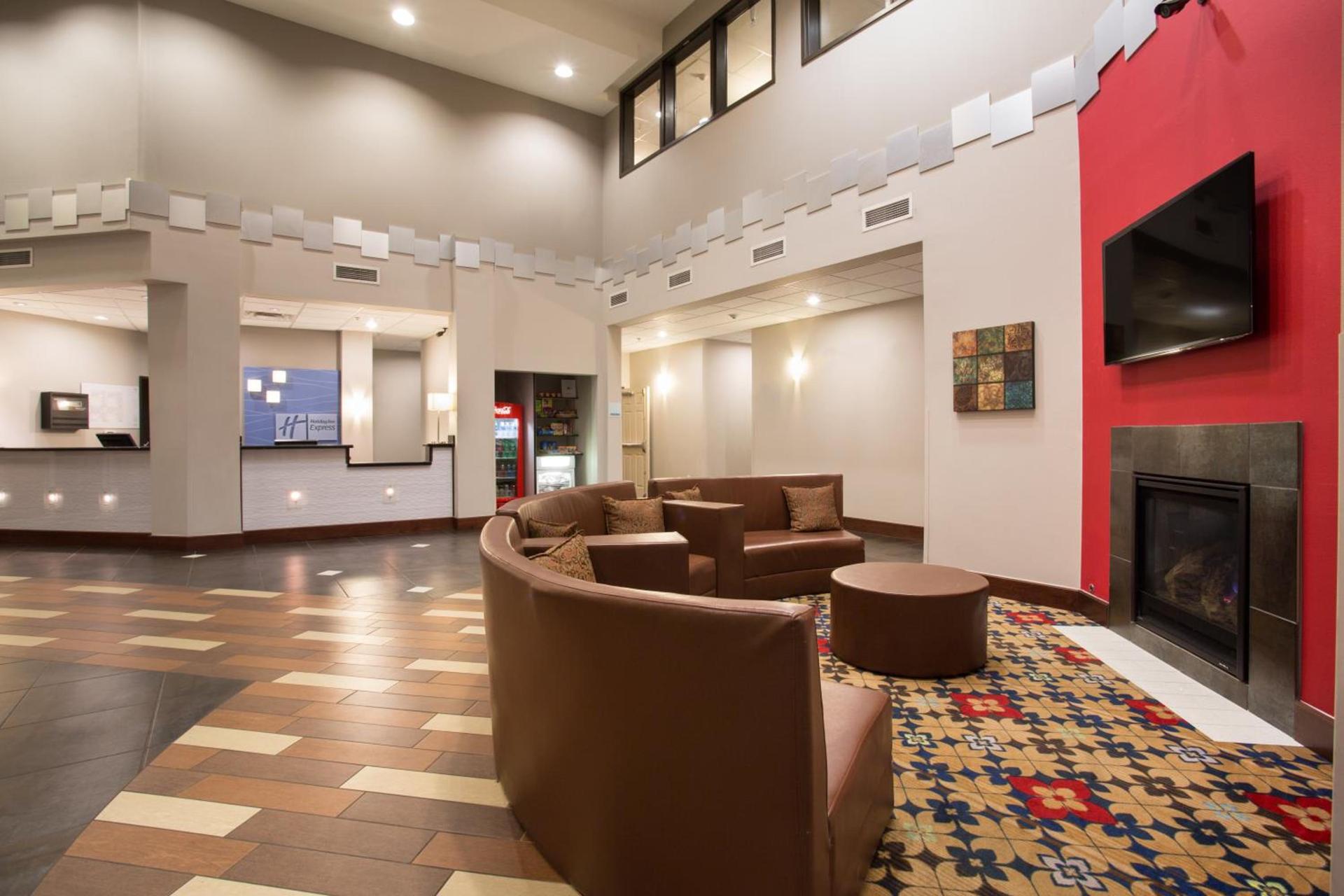 Holiday Inn Express & Suites Denver North - Thornton by IHG photo 6