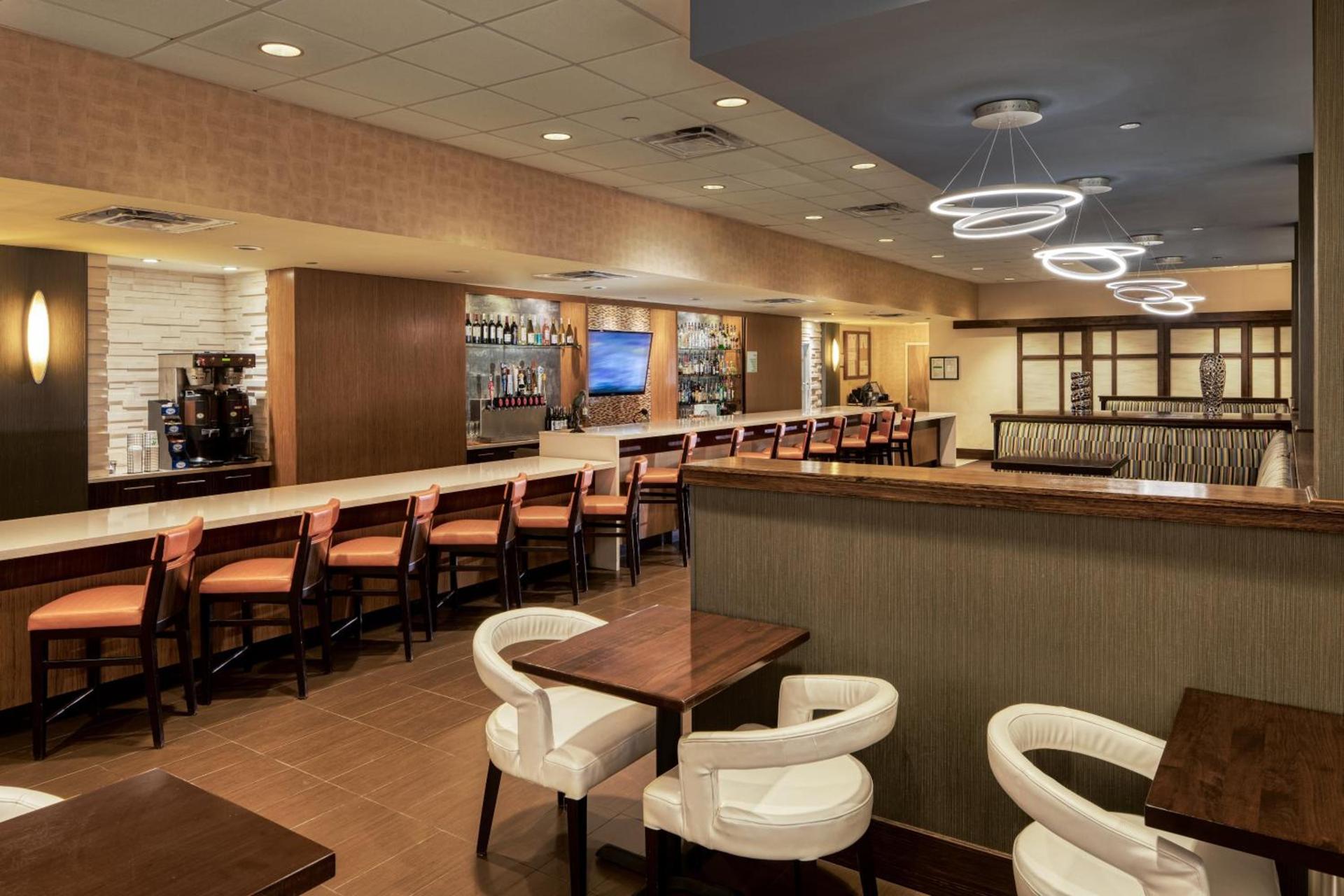 Holiday Inn and Suites Charleston West by IHG photo 48