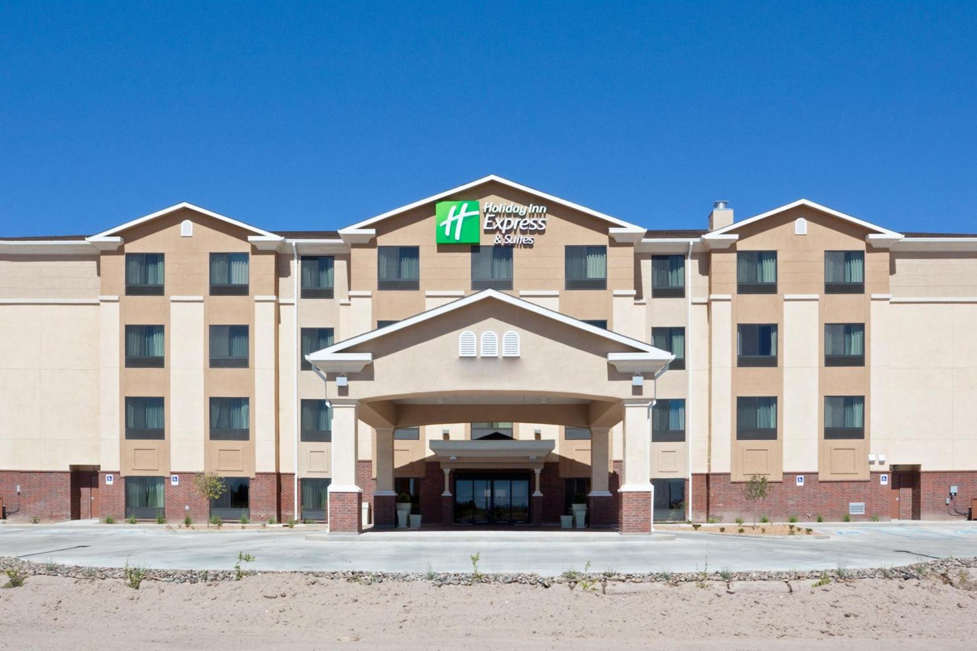 Holiday Inn Express & Suites Deming Mimbres Valley by IHG — hotel in Deming