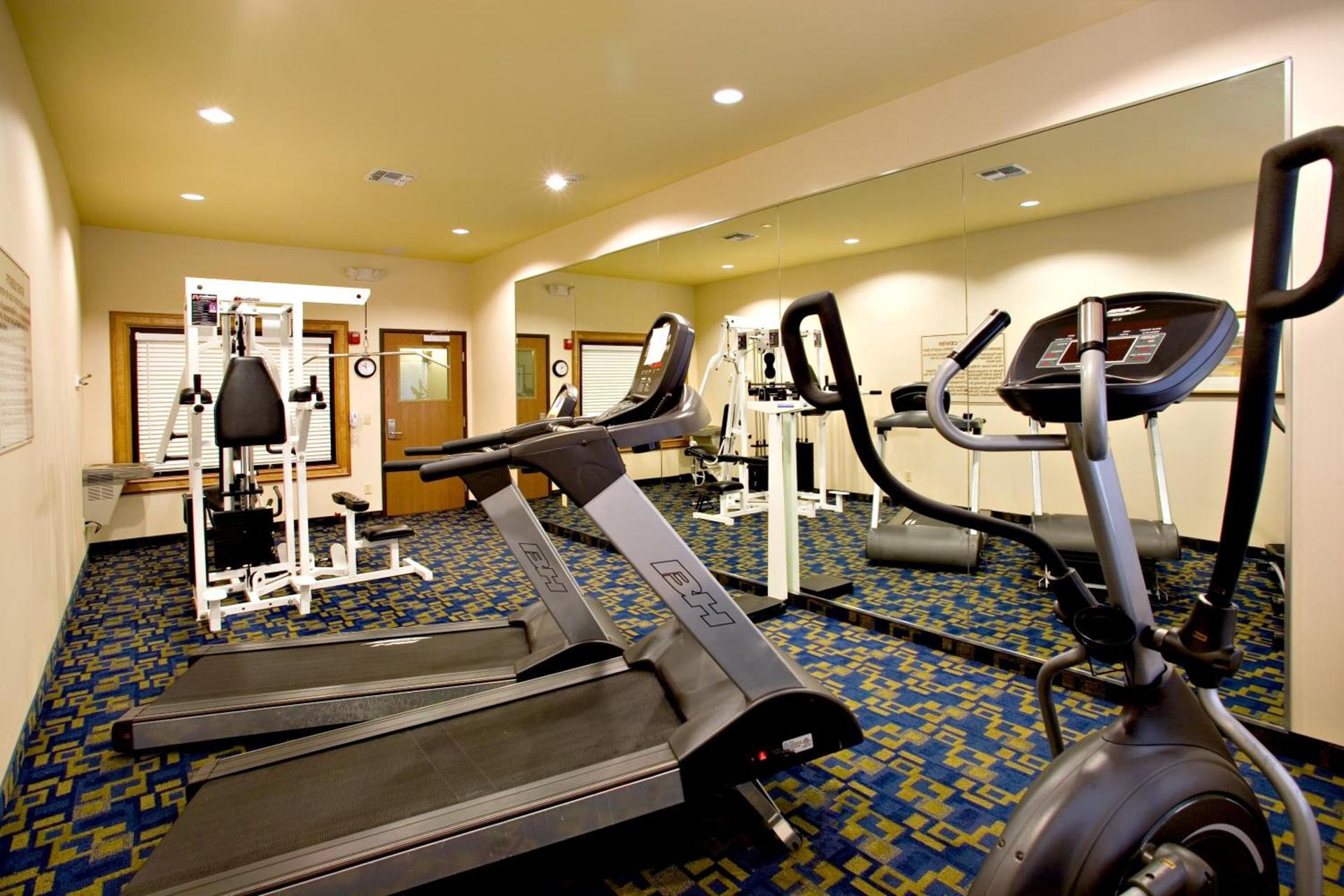 Holiday Inn Express & Suites - Jourdanton-Pleasanton by IHG photo 12