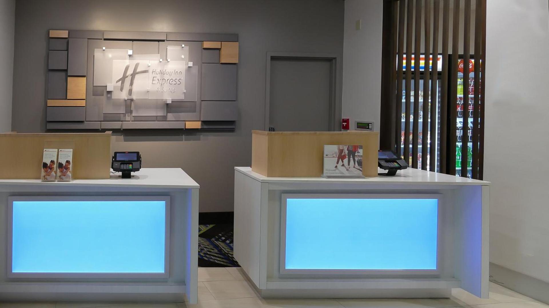 Holiday Inn Express St. Petersburg North / I-275 by IHG photo 22