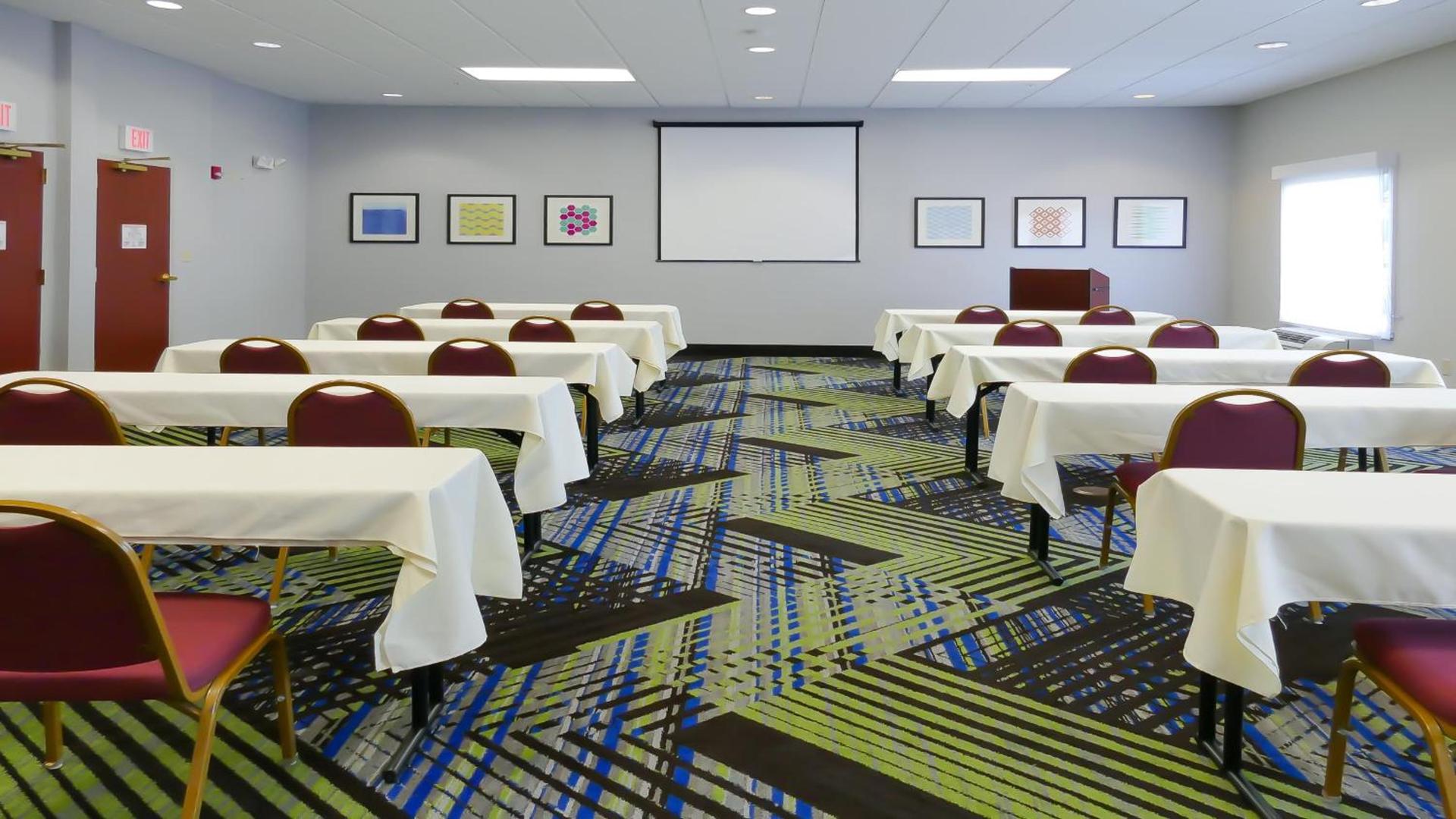 Holiday Inn Express St. Petersburg North / I-275 by IHG photo 27