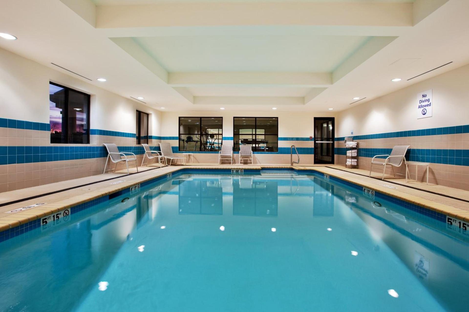 Holiday Inn Express Hotel & Suites Picayune by IHG photo 23