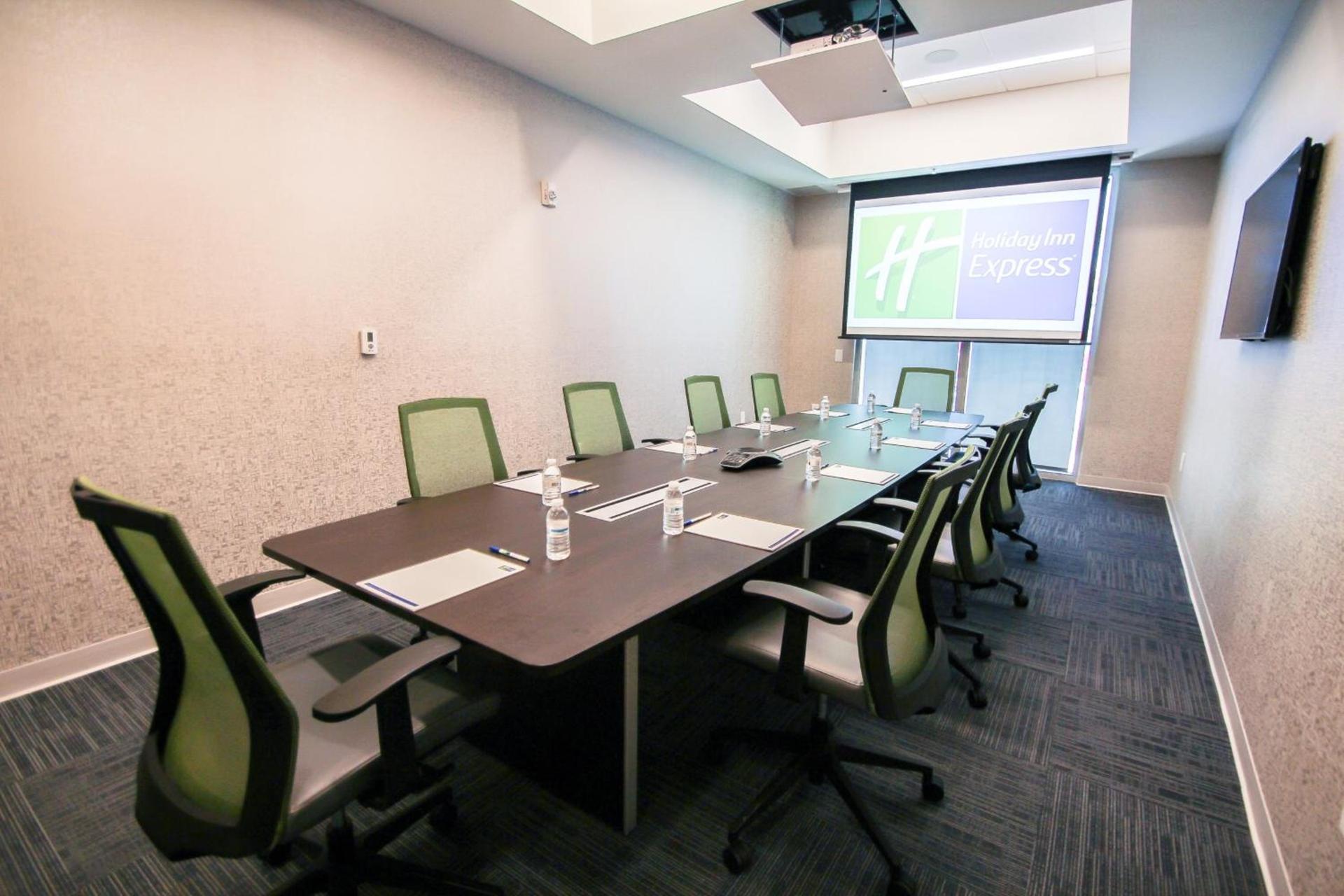 Holiday Inn Express & Suites Miami Airport East by IHG photo 44