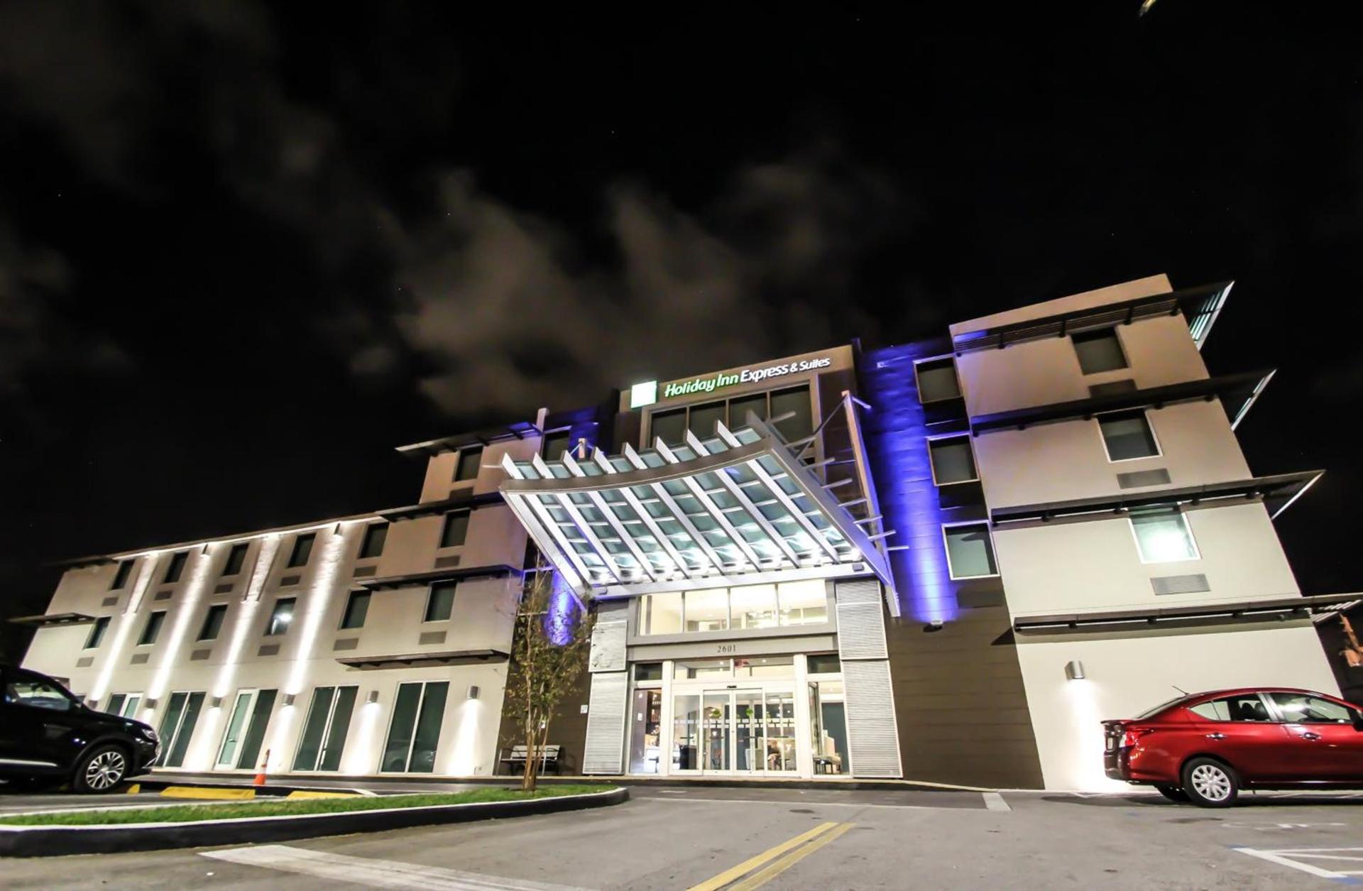 Holiday Inn Express & Suites Miami Airport East by IHG photo 43