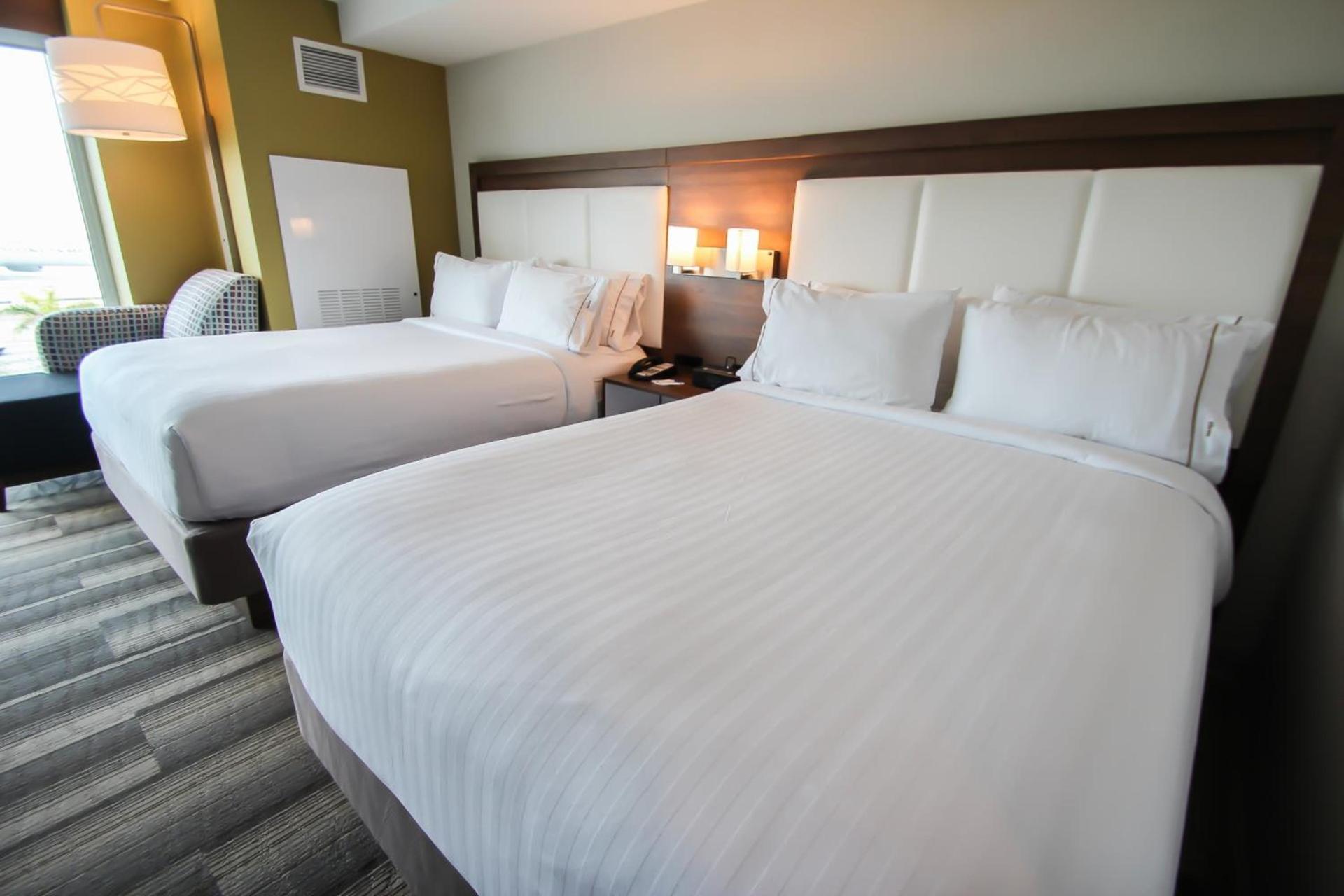 Holiday Inn Express & Suites Miami Airport East by IHG photo 27