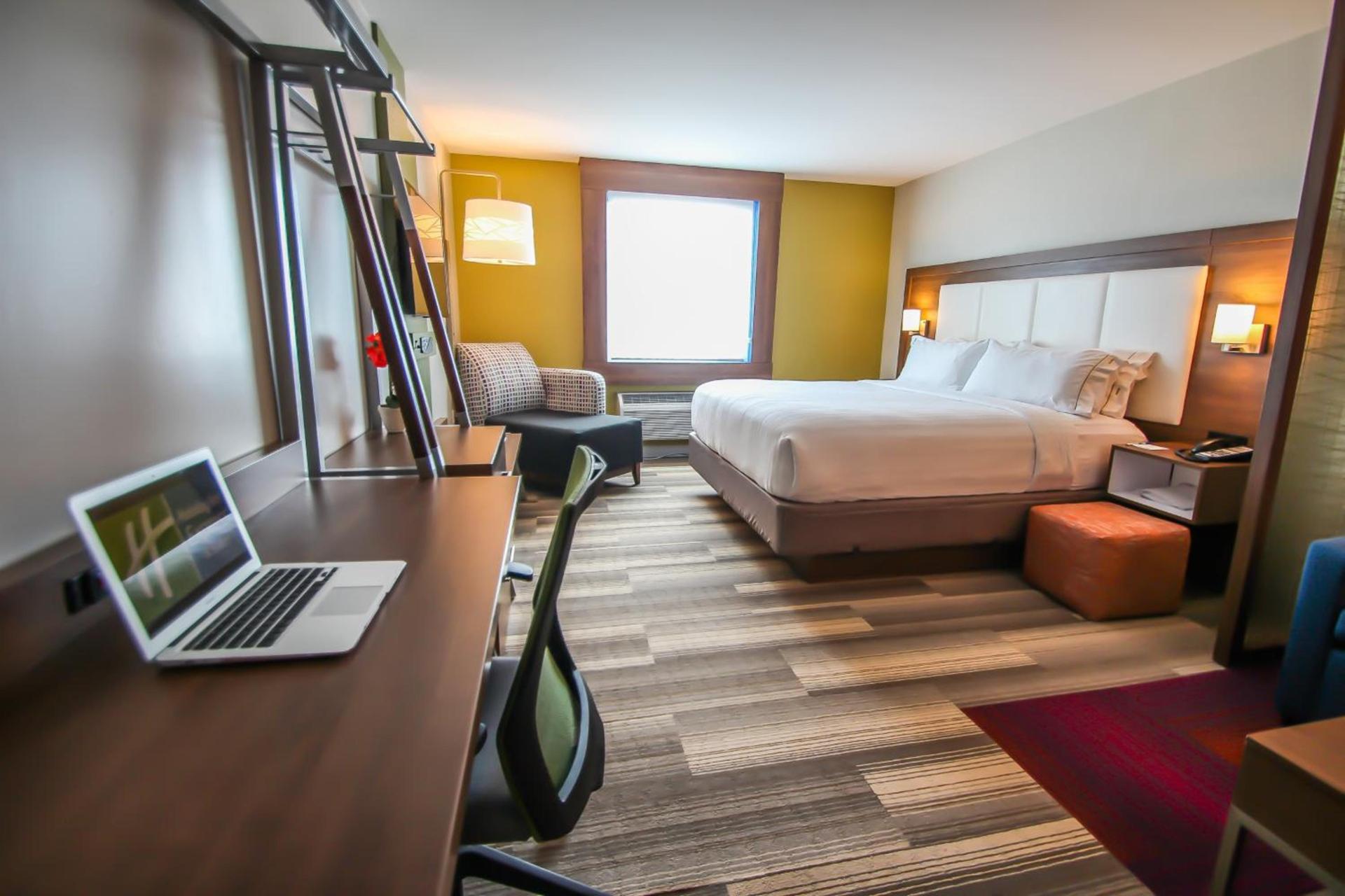 Holiday Inn Express & Suites Miami Airport East by IHG photo 34
