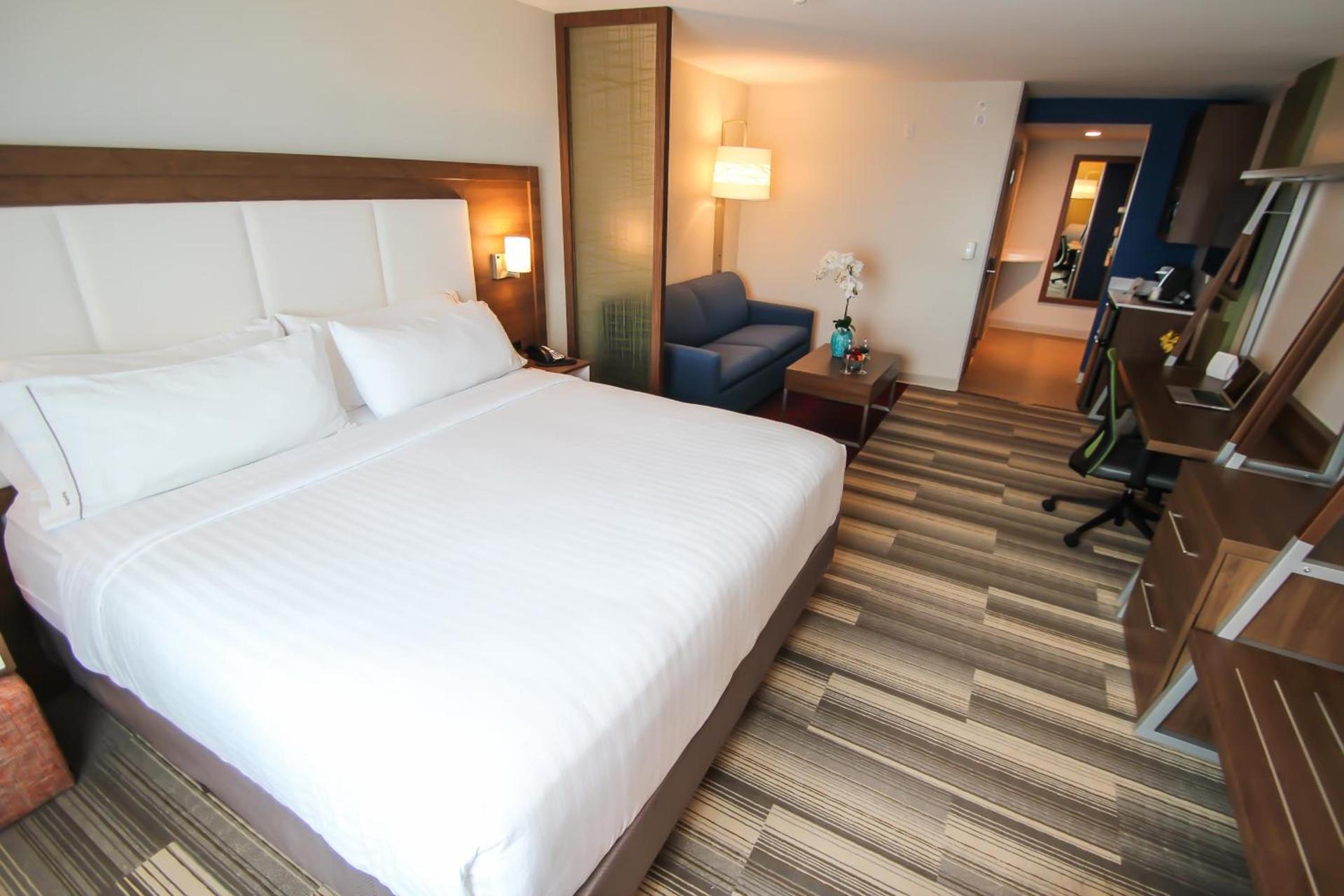 Holiday Inn Express & Suites Miami Airport East by IHG photo 31