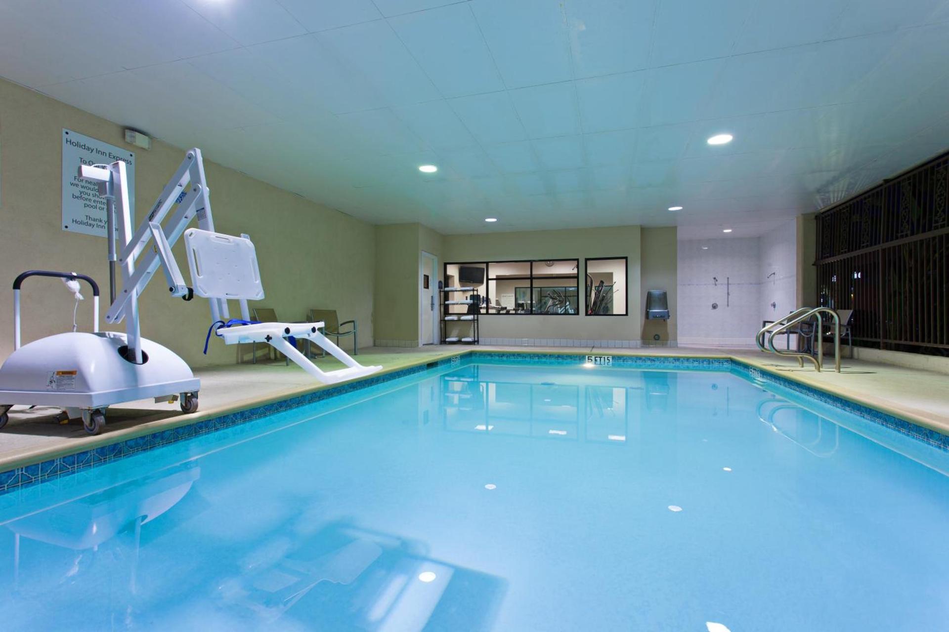 Holiday Inn Express Hotel & Suites Hermosa Beach by IHG photo 92