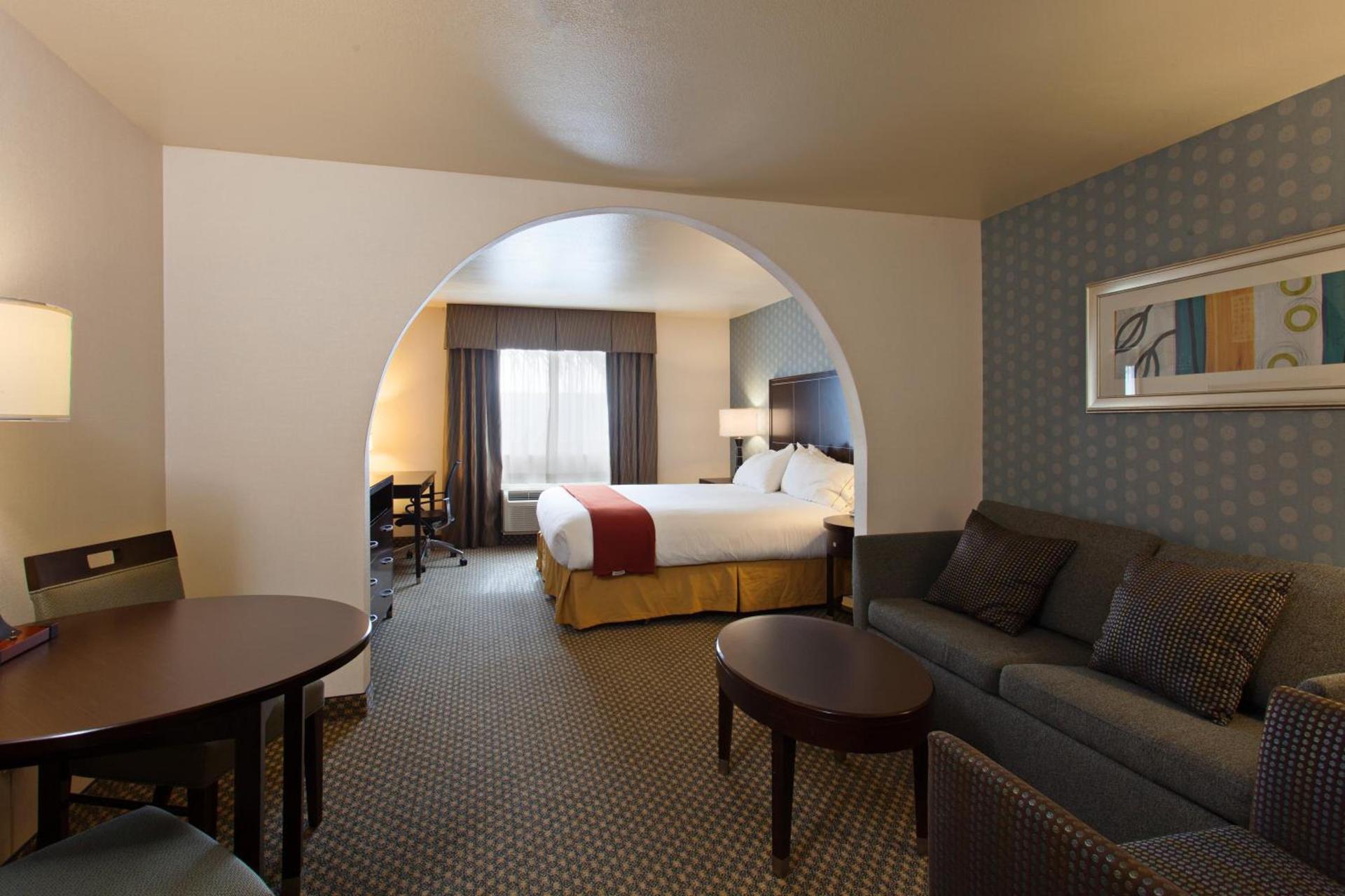Holiday Inn Express Hotel & Suites Hermosa Beach by IHG photo 64