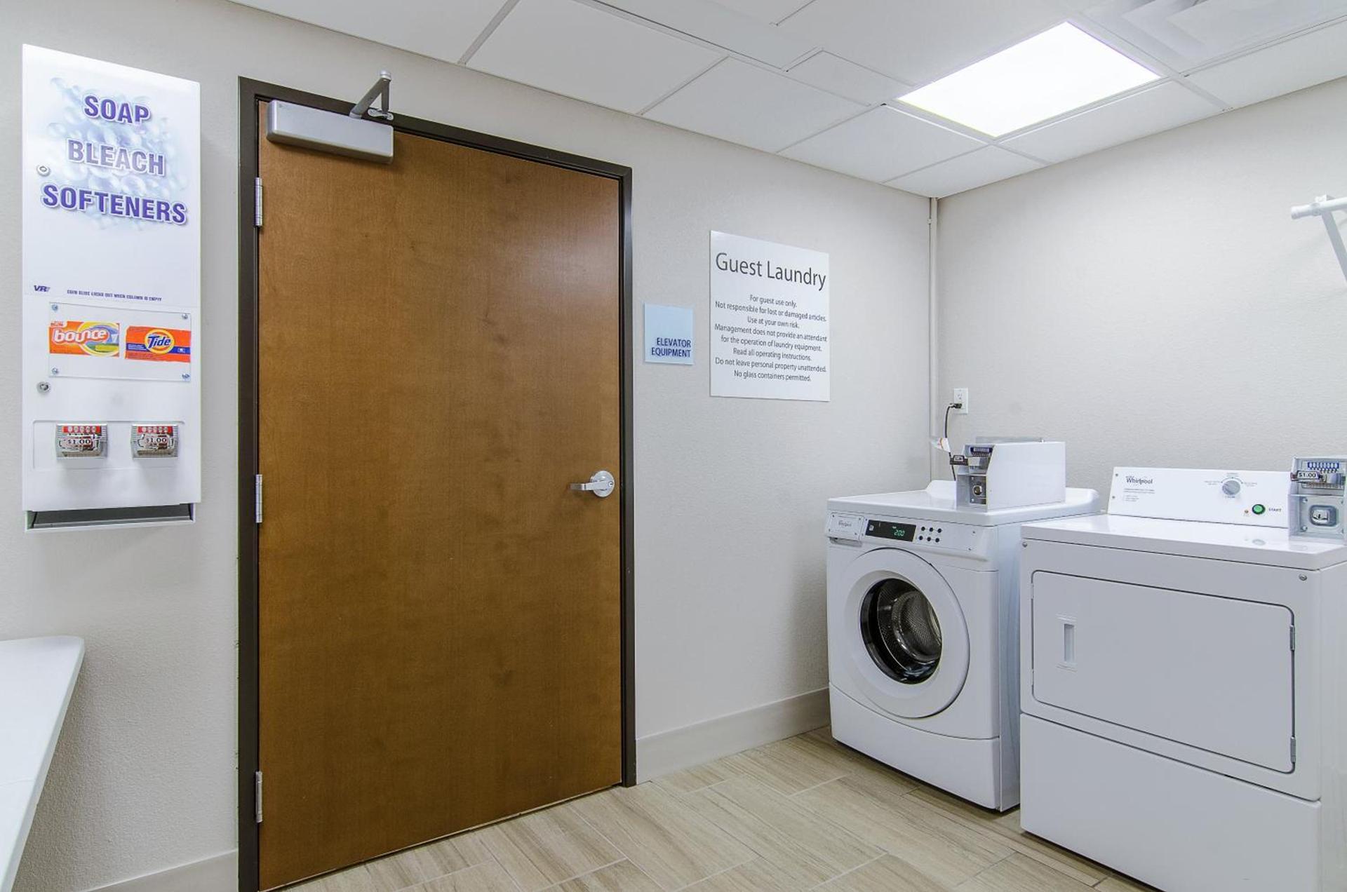 Holiday Inn Express & Suites - Atchison by IHG photo 28