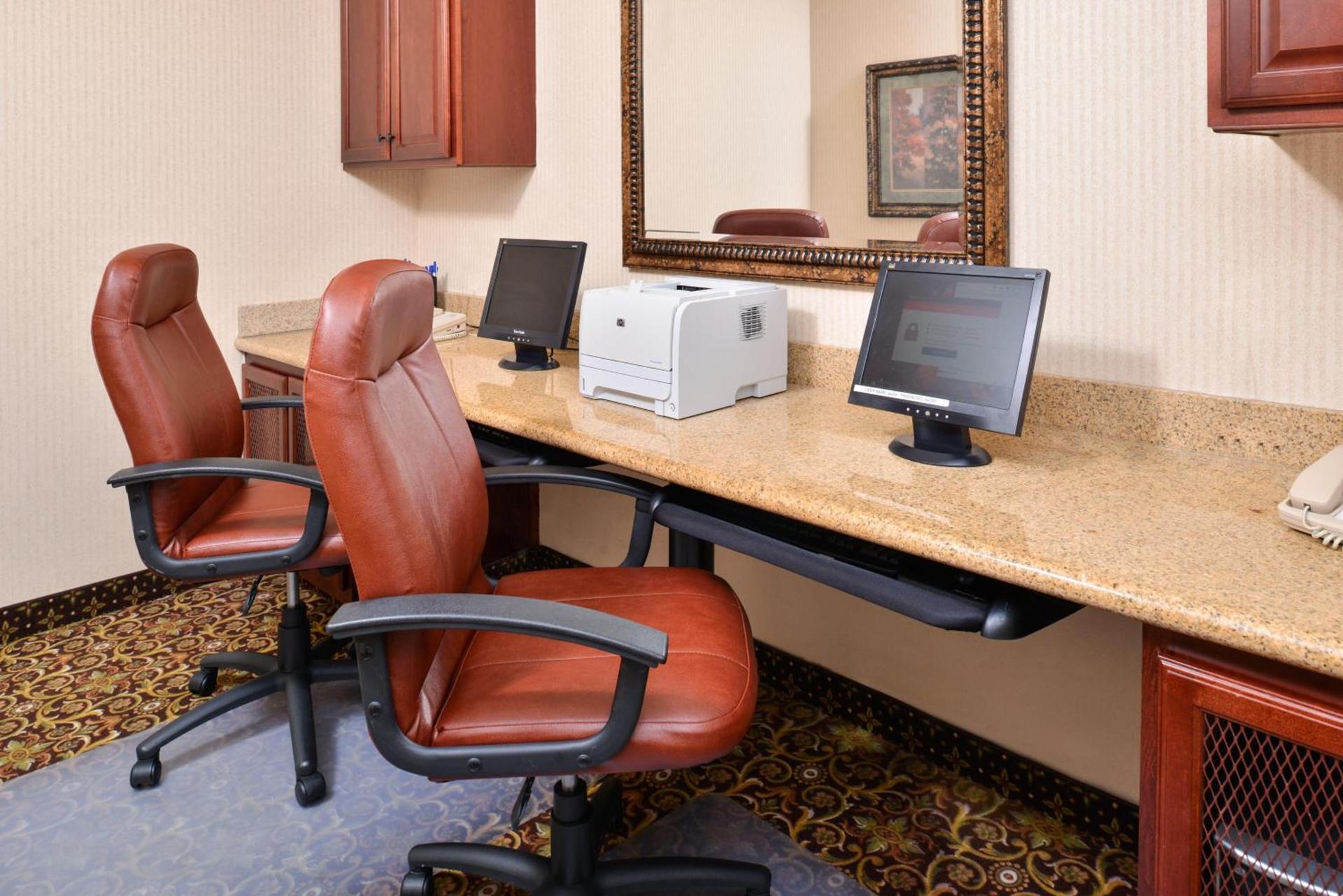 Holiday Inn Express Hotel & Suites Las Cruces by IHG photo 9