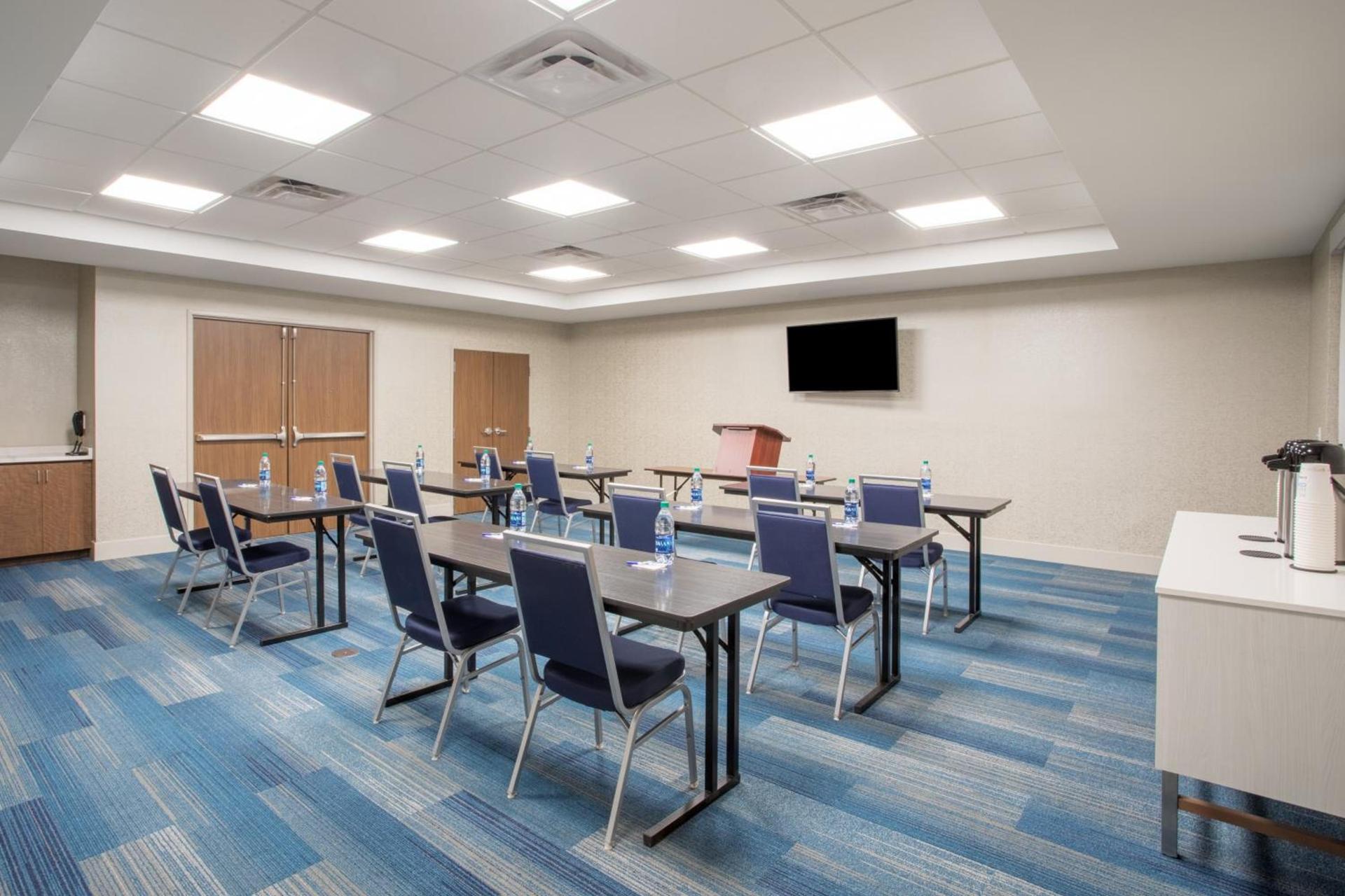 Holiday Inn Express & Suites Owings Mills-Baltimore Area by IHG photo 29