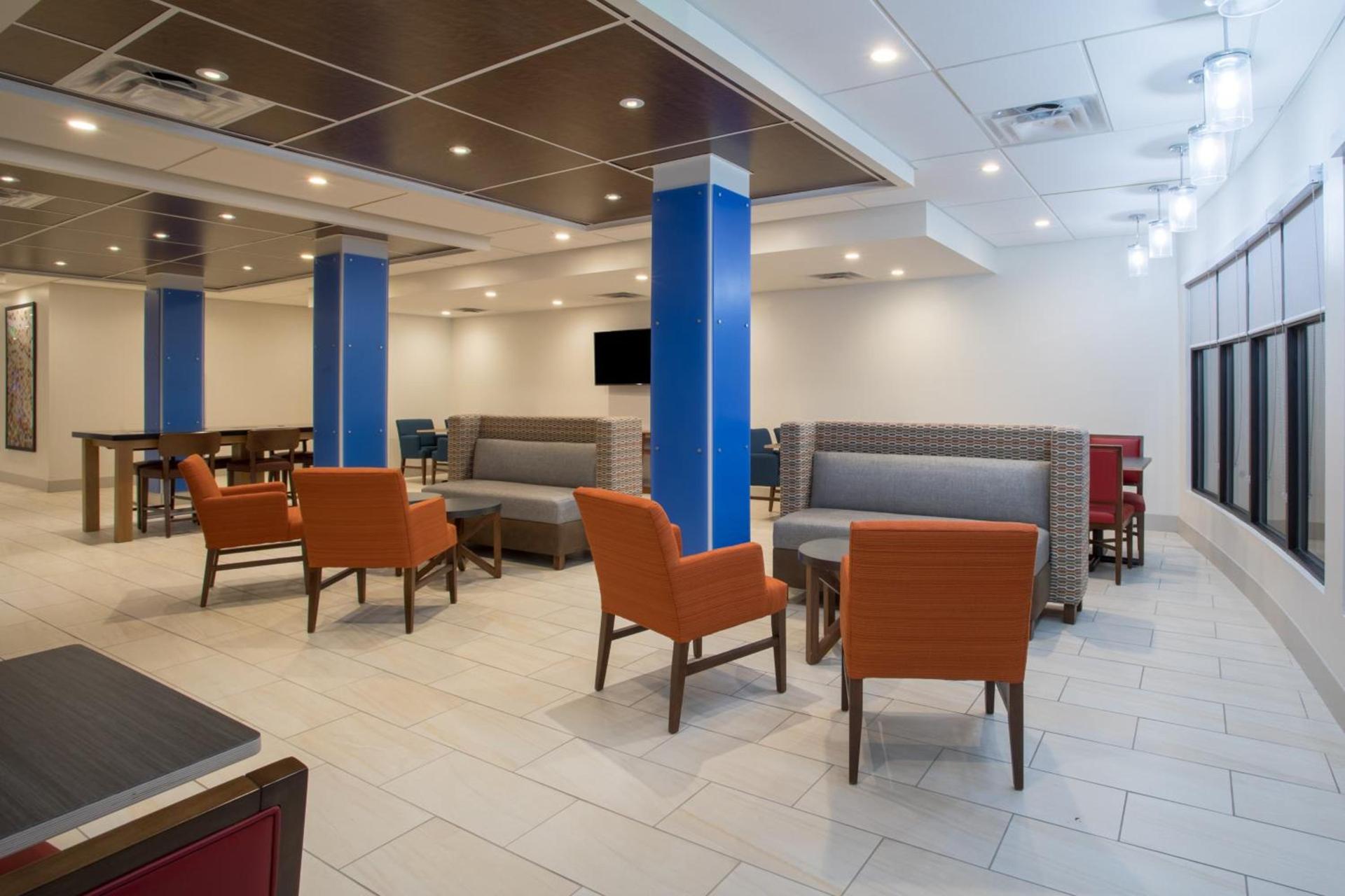 Holiday Inn Express & Suites Owings Mills-Baltimore Area by IHG photo 10