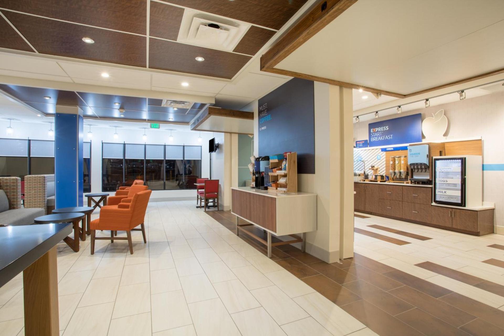 Holiday Inn Express & Suites Owings Mills-Baltimore Area by IHG photo 35