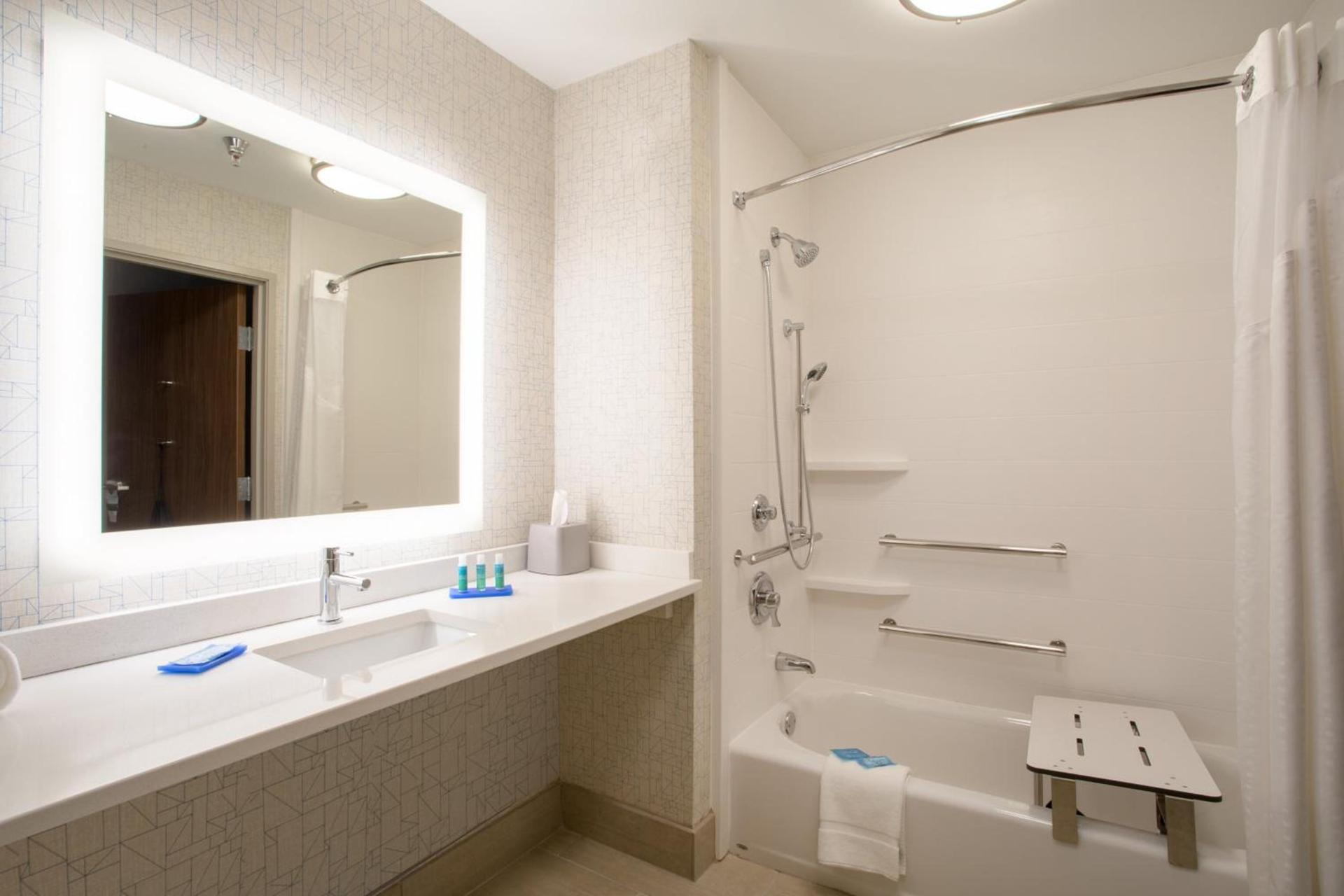 Holiday Inn Express & Suites Owings Mills-Baltimore Area by IHG photo 19