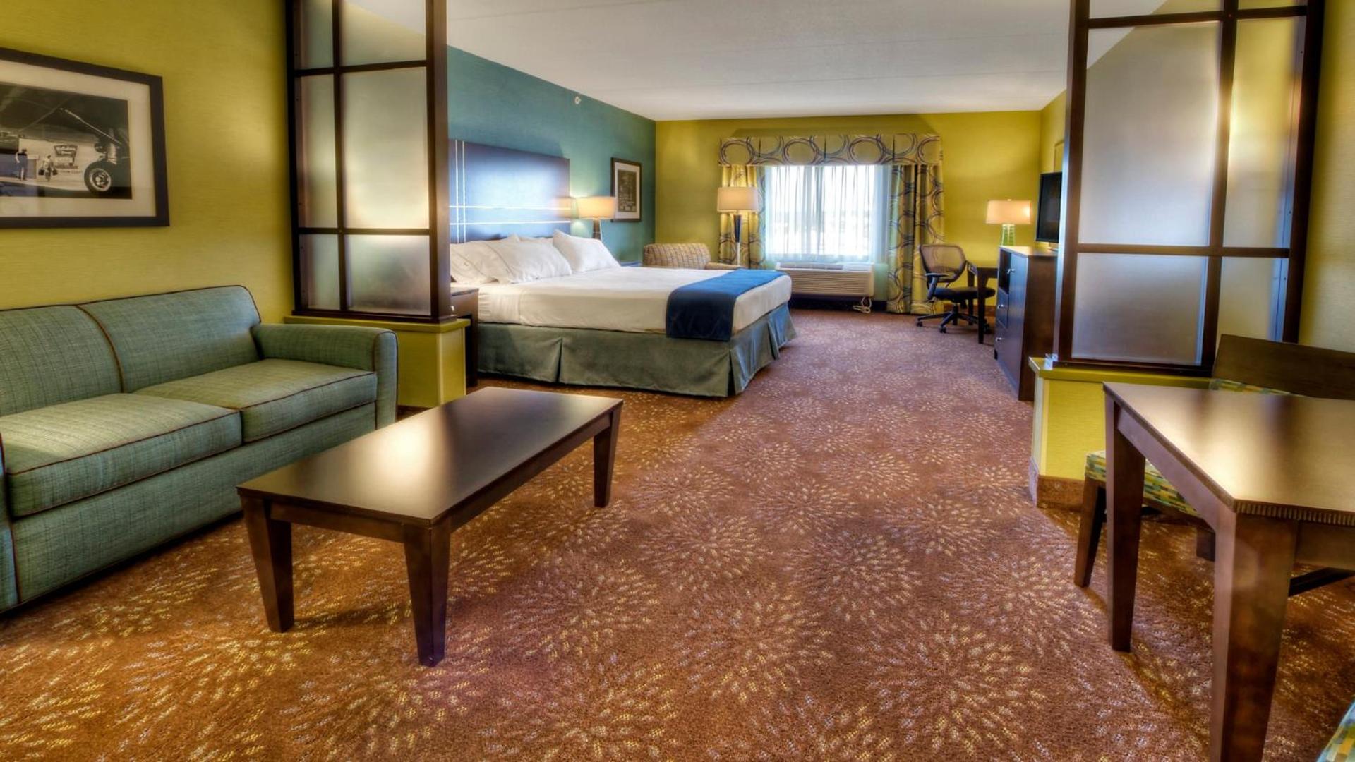 Holiday Inn Express & Suites Pittsburgh SW/Southpointe by IHG photo 6
