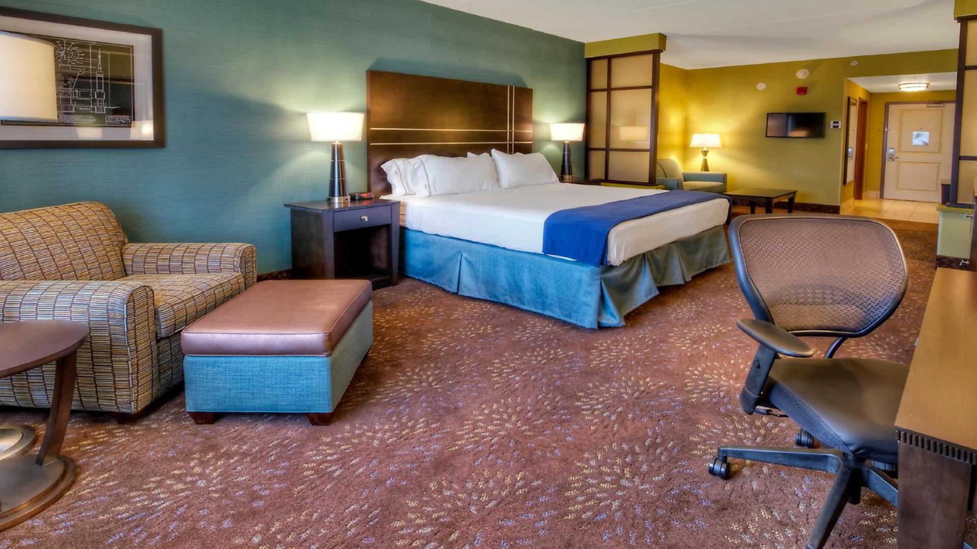Holiday Inn Express & Suites Pittsburgh SW/Southpointe by IHG photo 7