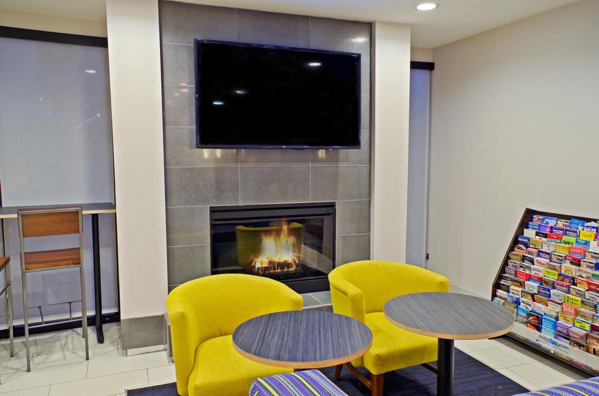 Holiday Inn Express & Suites - Phoenix North - Scottsdale by IHG photo 6