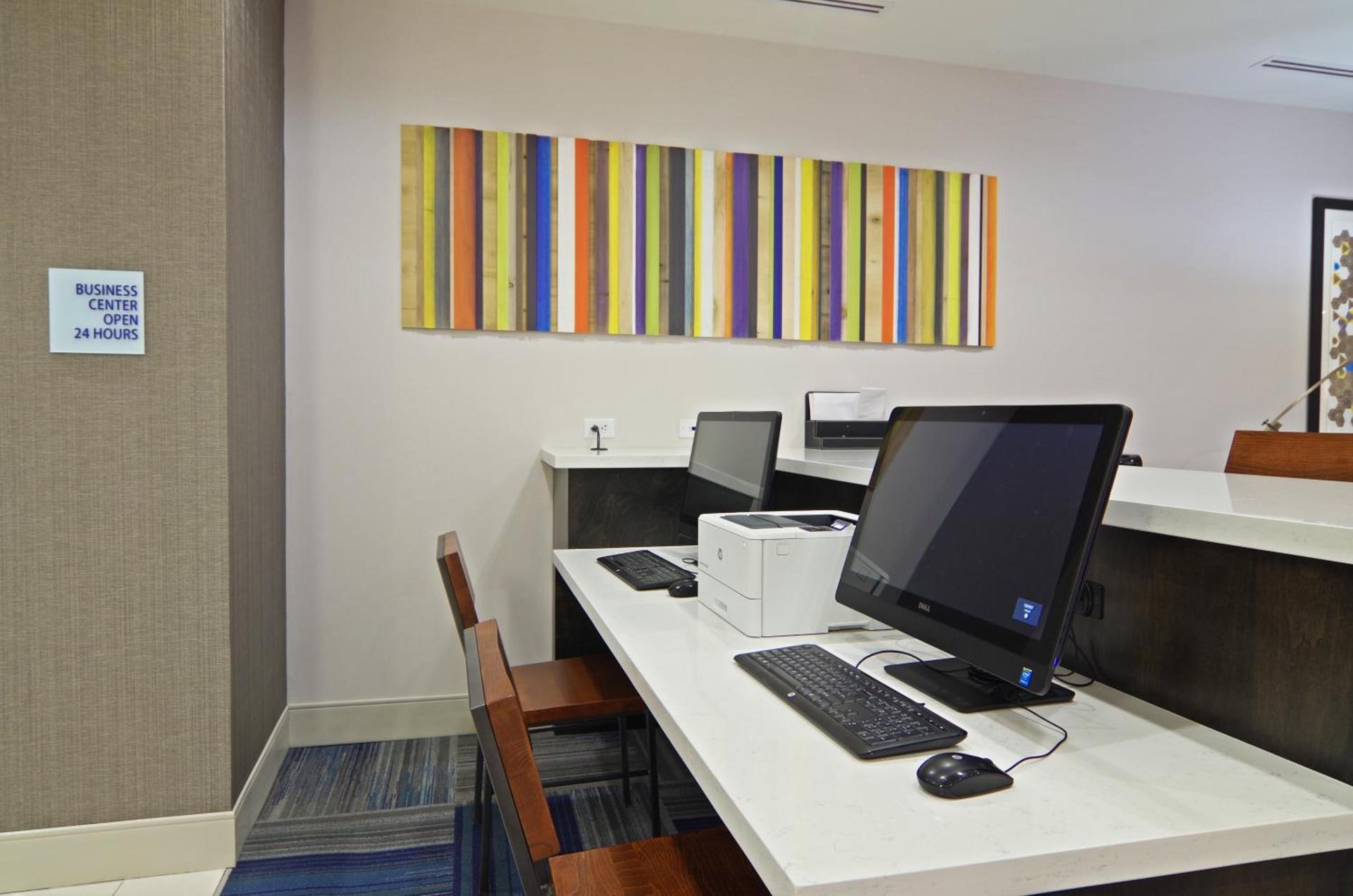 Holiday Inn Express & Suites - Phoenix North - Scottsdale by IHG photo 9