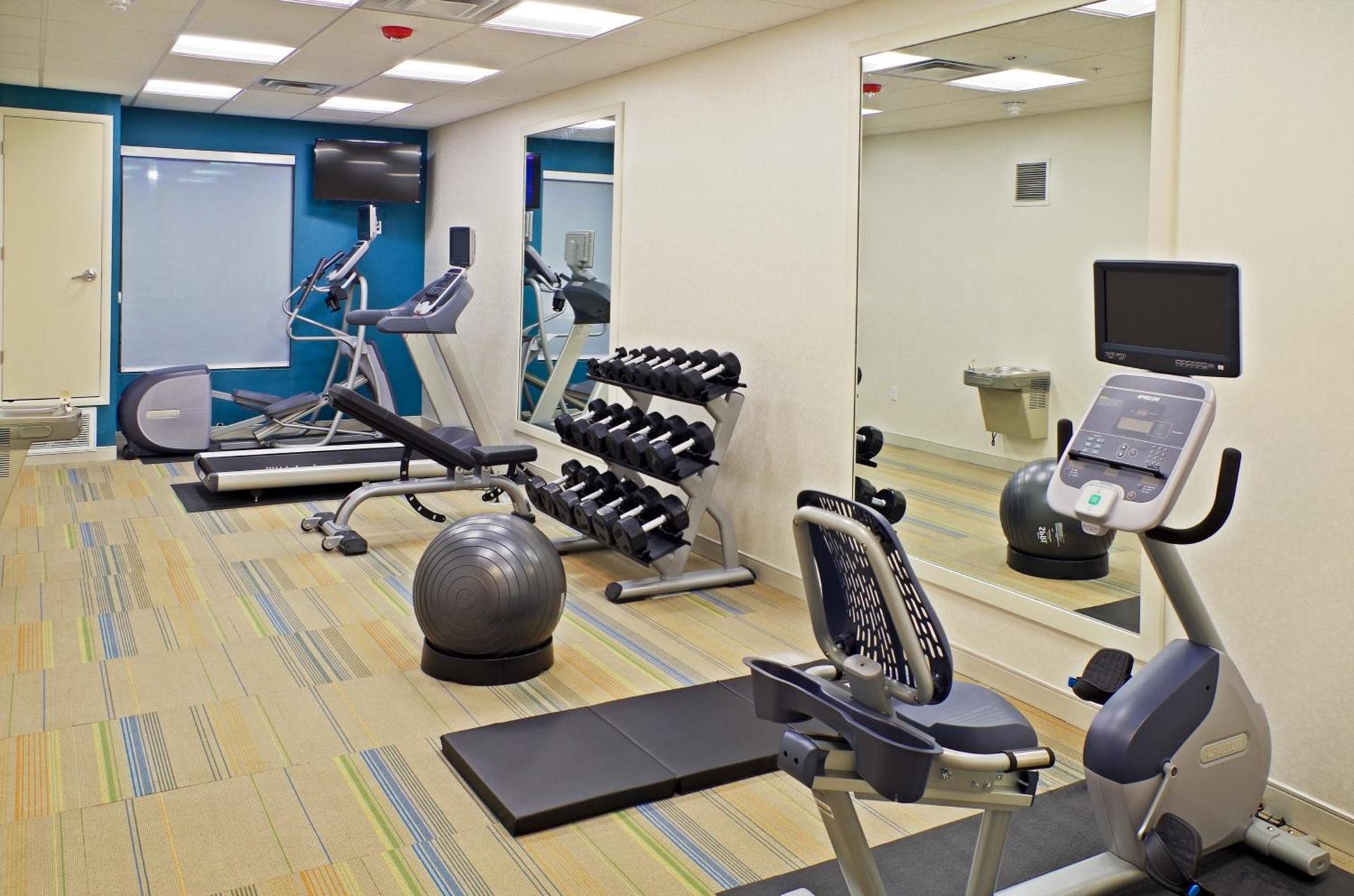 Holiday Inn Express & Suites - Phoenix North - Scottsdale by IHG photo 13