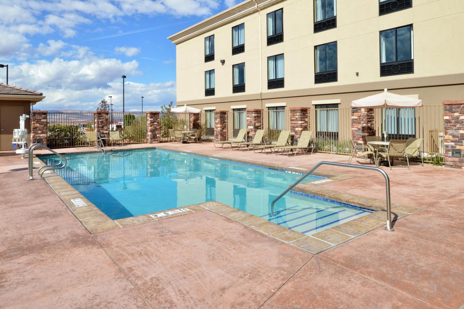 Holiday Inn Express & Suites Page - Lake Powell Area by IHG photo 49