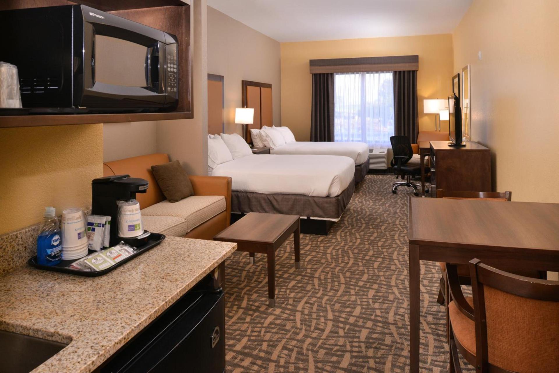 Holiday Inn Express & Suites Page - Lake Powell Area by IHG photo 33