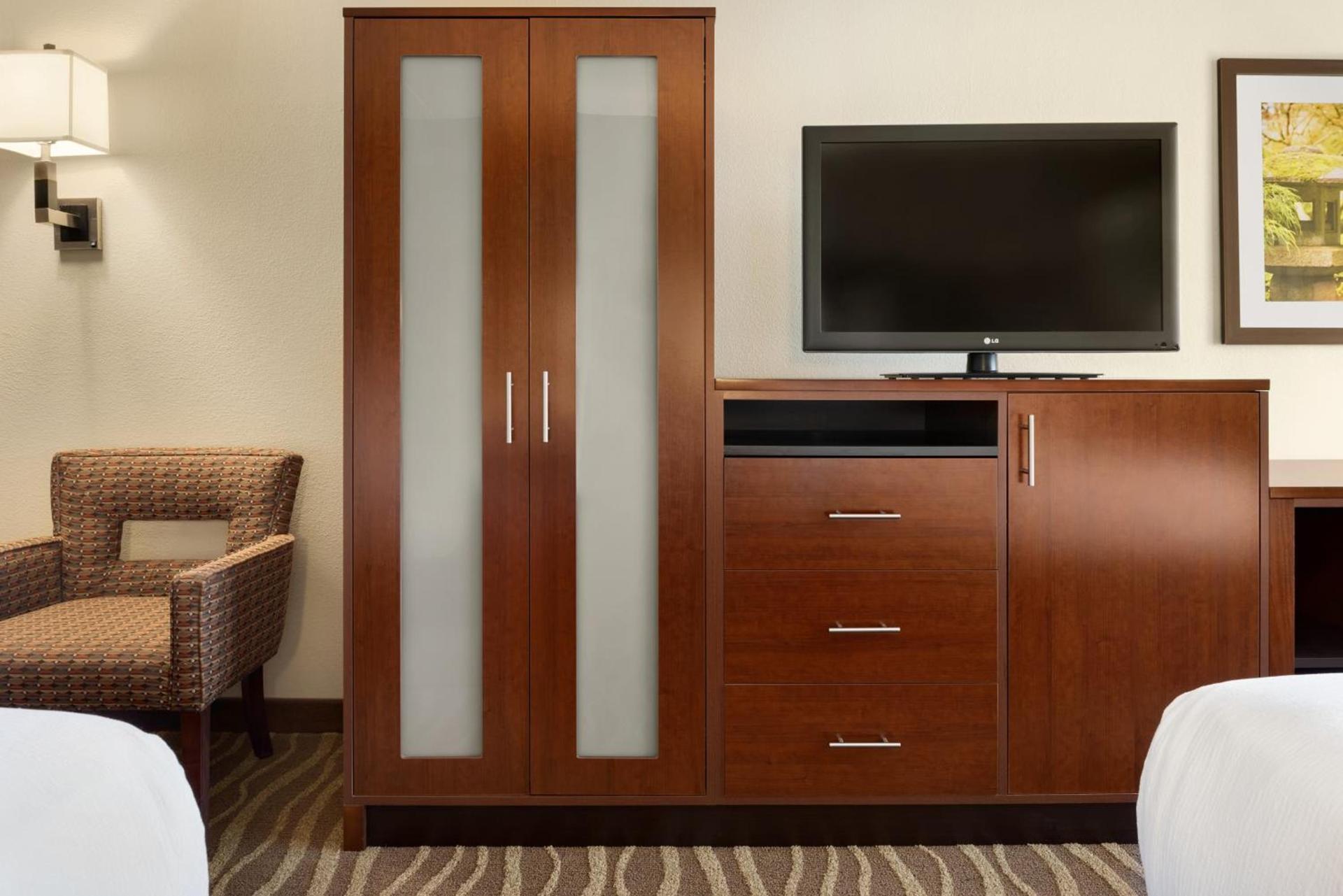 Holiday Inn Hotel & Suites Des Moines-Northwest by IHG photo 60