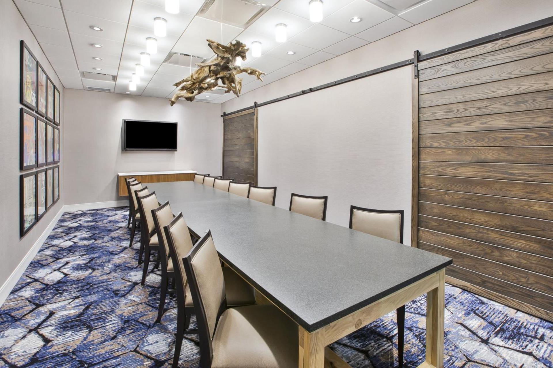 Holiday Inn Express & Suites Okemos - University Area by IHG photo 14