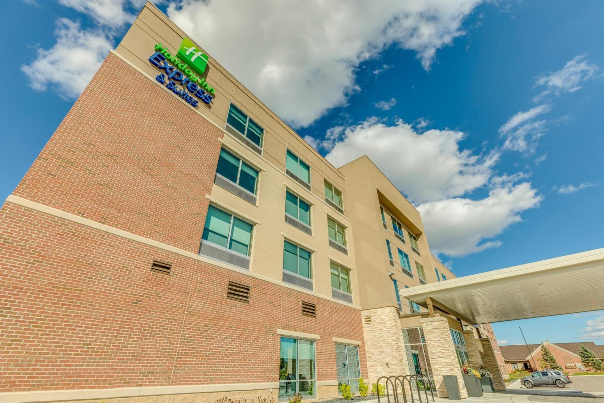 Holiday Inn Express & Suites Okemos - University Area by IHG — hotel in Okemos