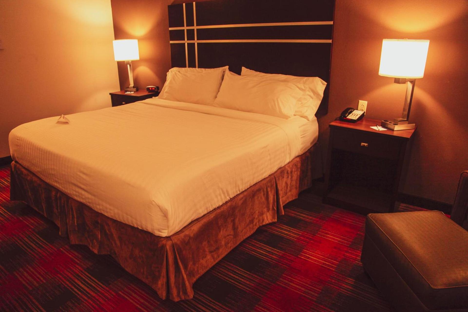 Holiday Inn Express & Suites Cumberland - La Vale by IHG photo 37