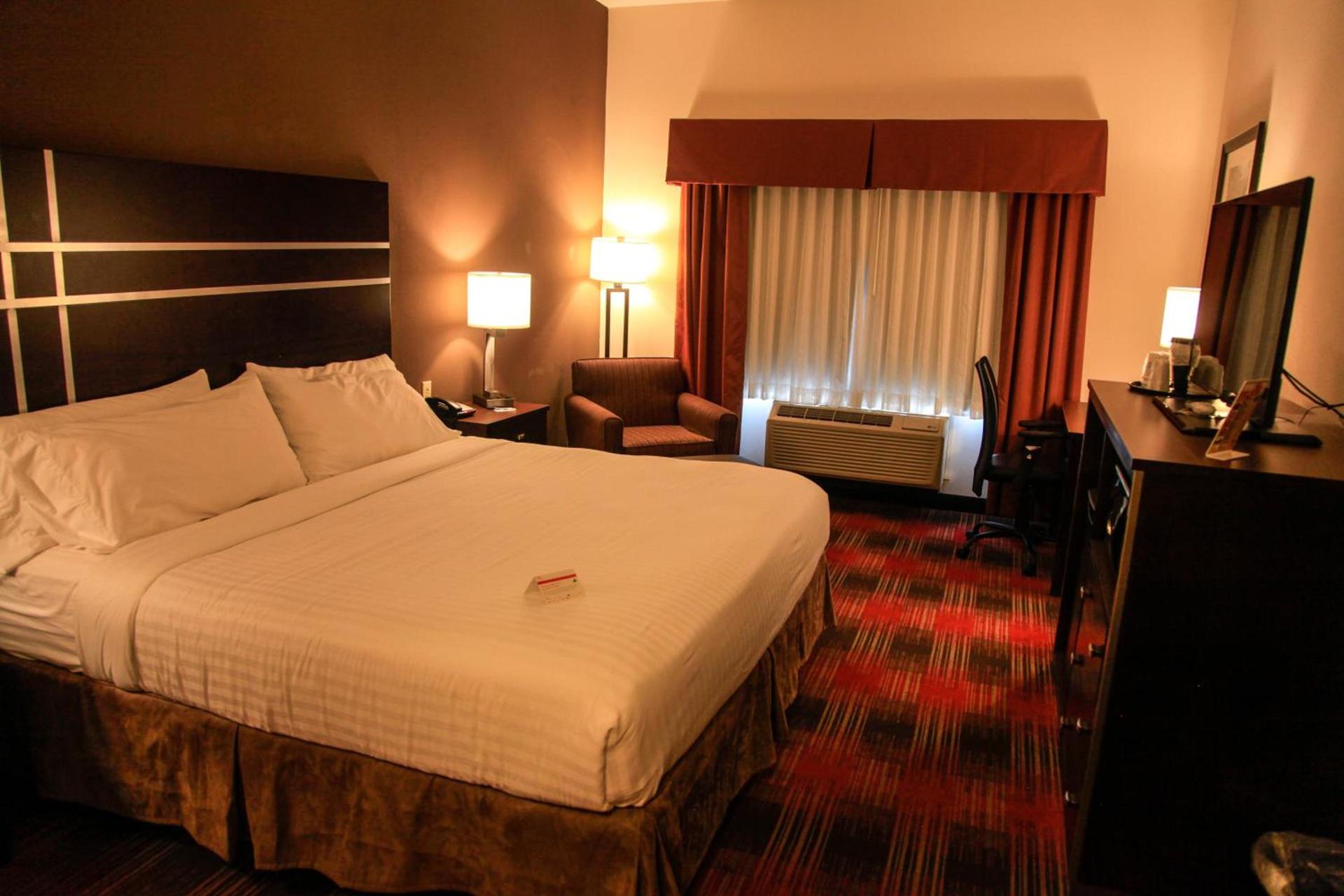Holiday Inn Express & Suites Cumberland - La Vale by IHG photo 34