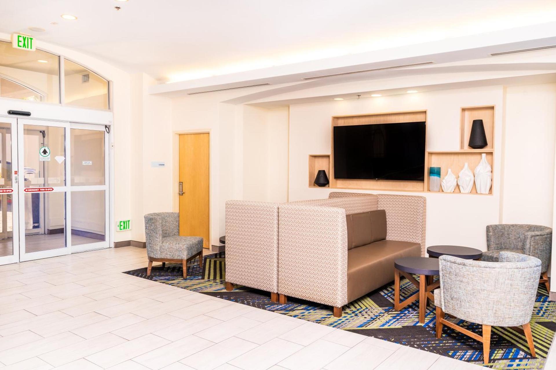 Holiday Inn Express & Suites Las Vegas SW Springvalley by IHG photo 12