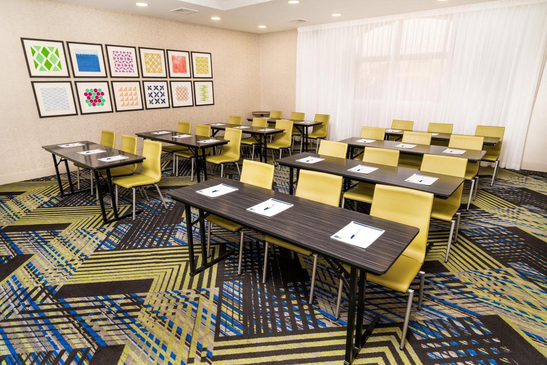 Holiday Inn Express & Suites Las Vegas SW Springvalley by IHG photo 26