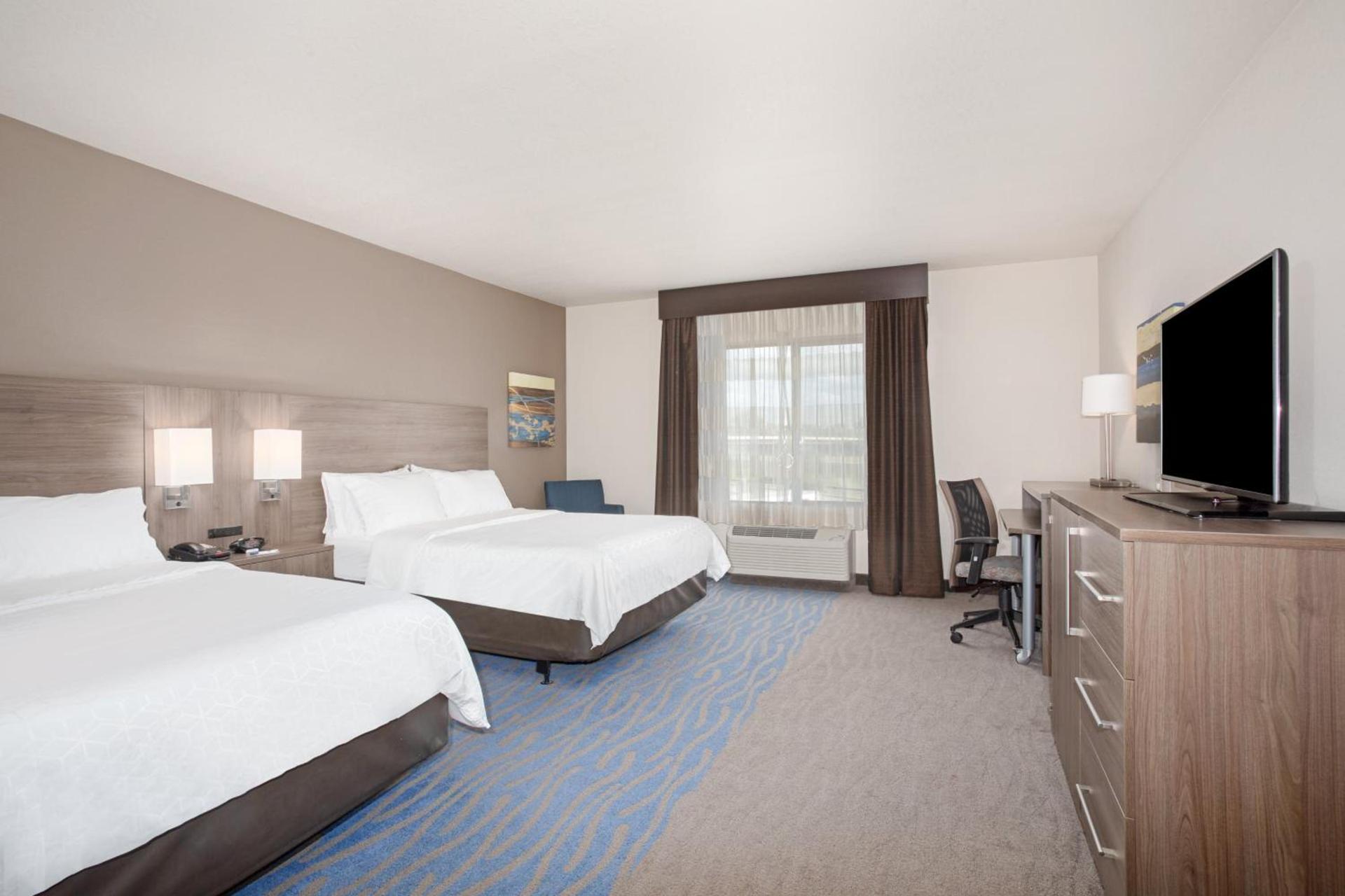Holiday Inn Express & Suites Manhattan by IHG photo 35
