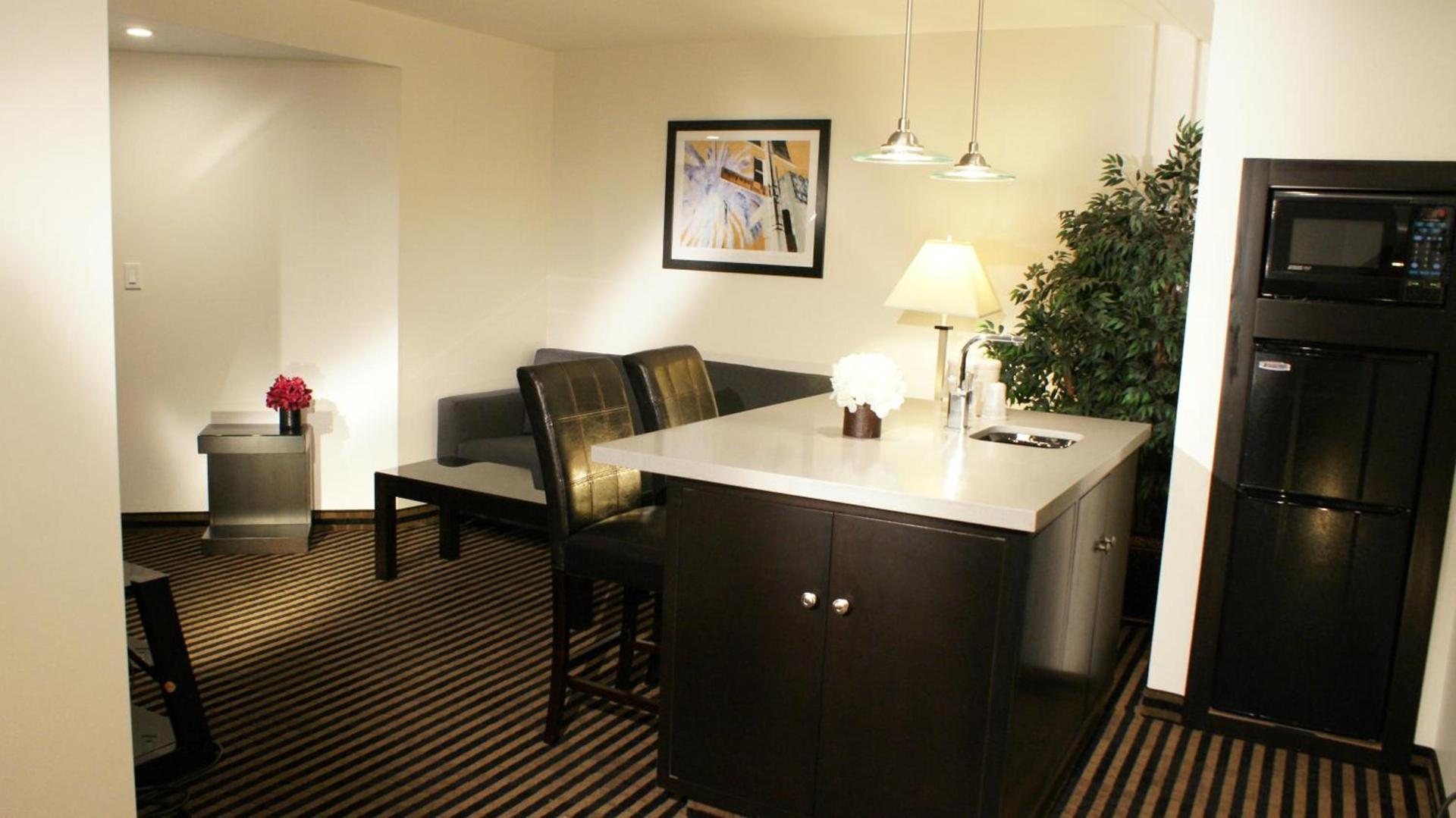 Holiday Inn Express Hollywood Walk of Fame by IHG photo 26