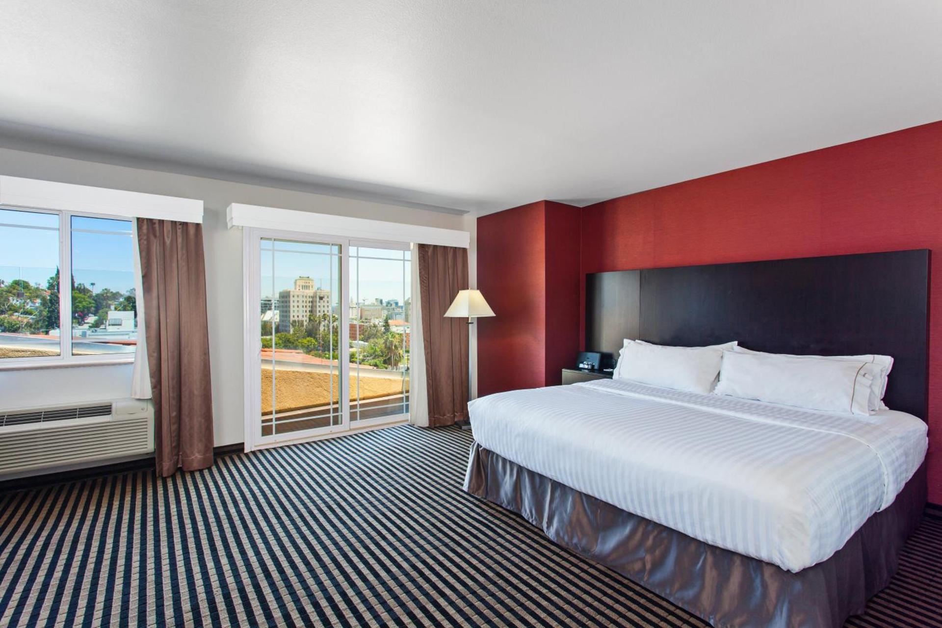 Holiday Inn Express Hollywood Walk of Fame by IHG photo 70