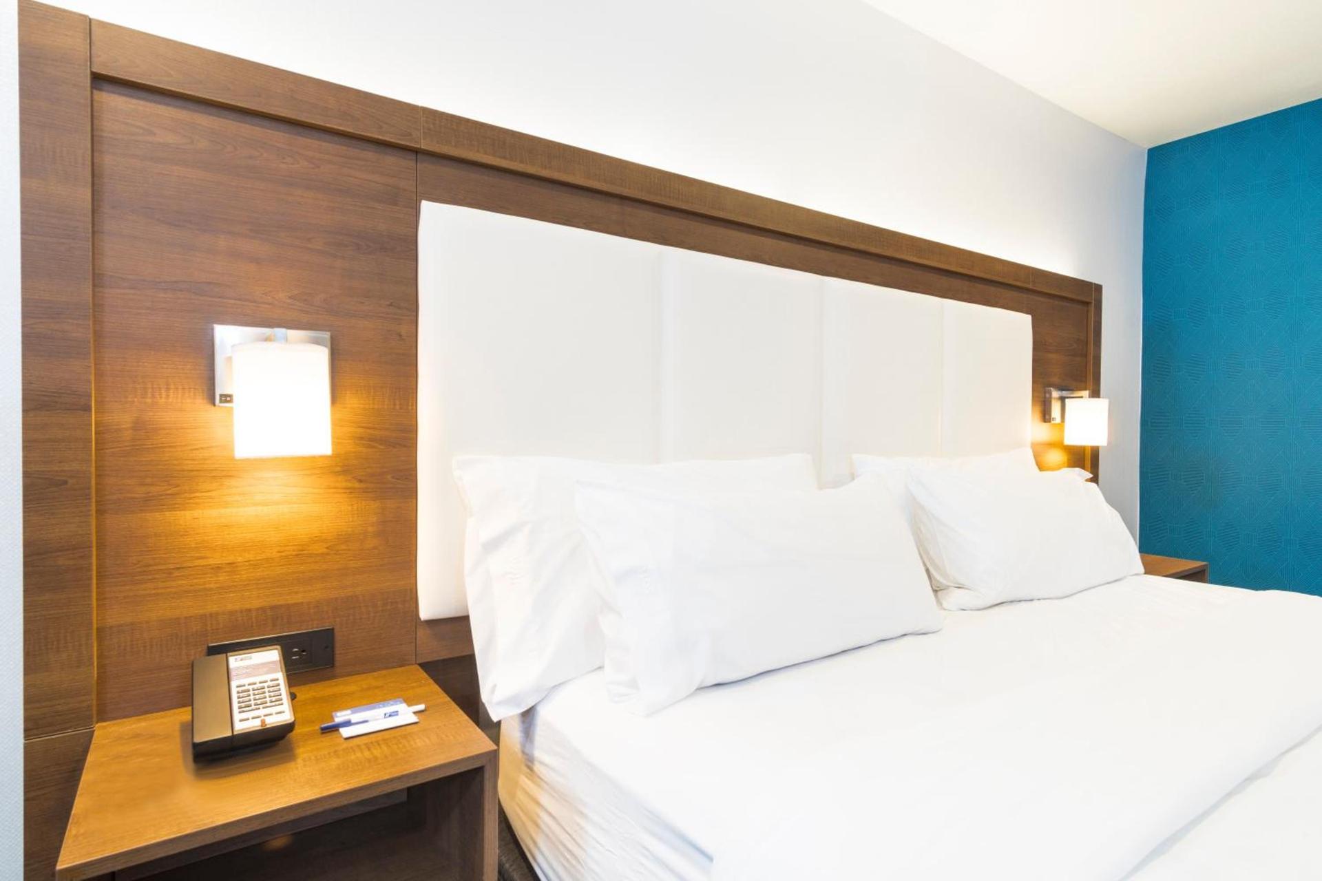 Holiday Inn Express Hollywood Walk of Fame by IHG photo 56