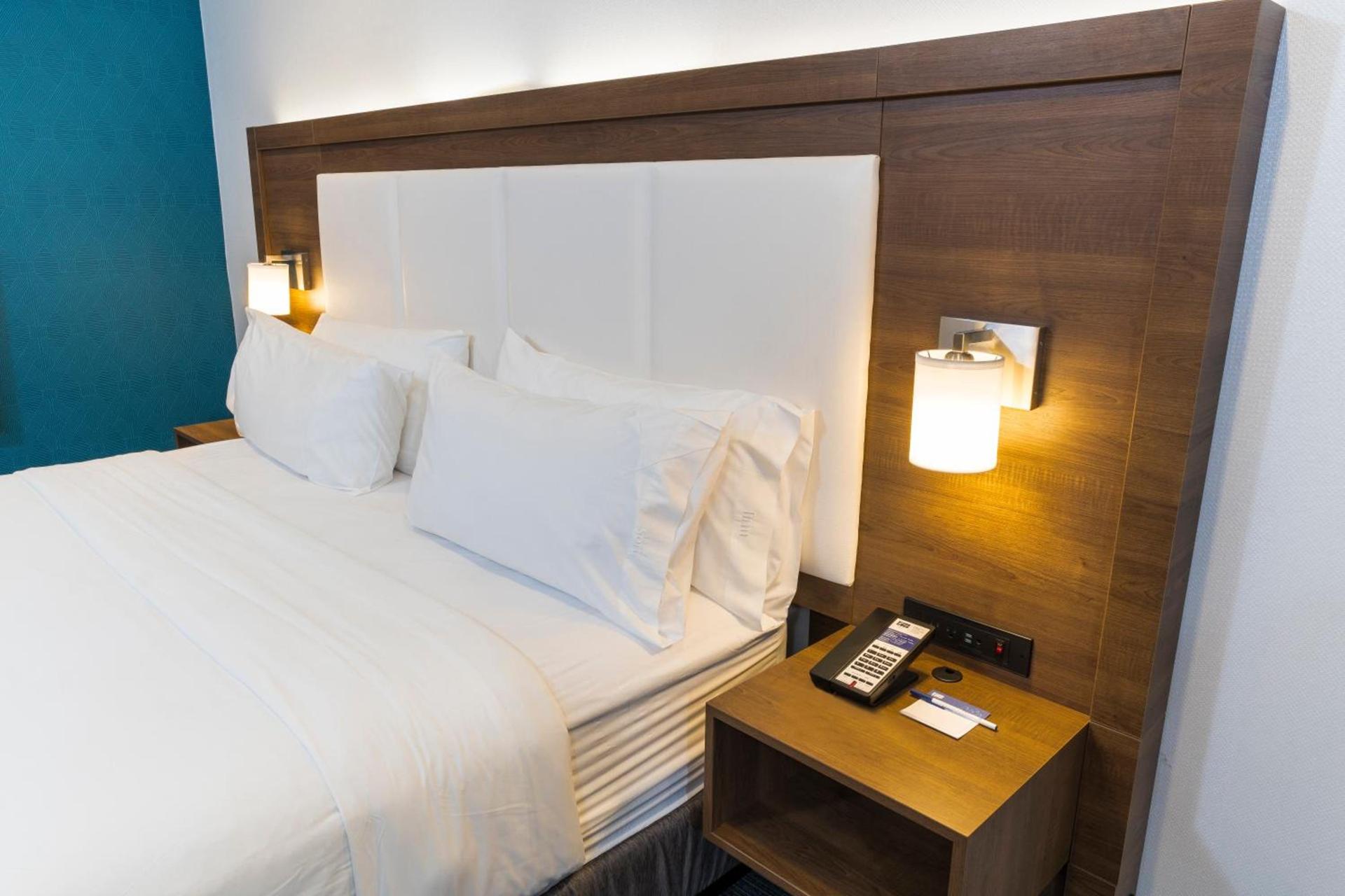 Holiday Inn Express Hollywood Walk of Fame by IHG photo 67