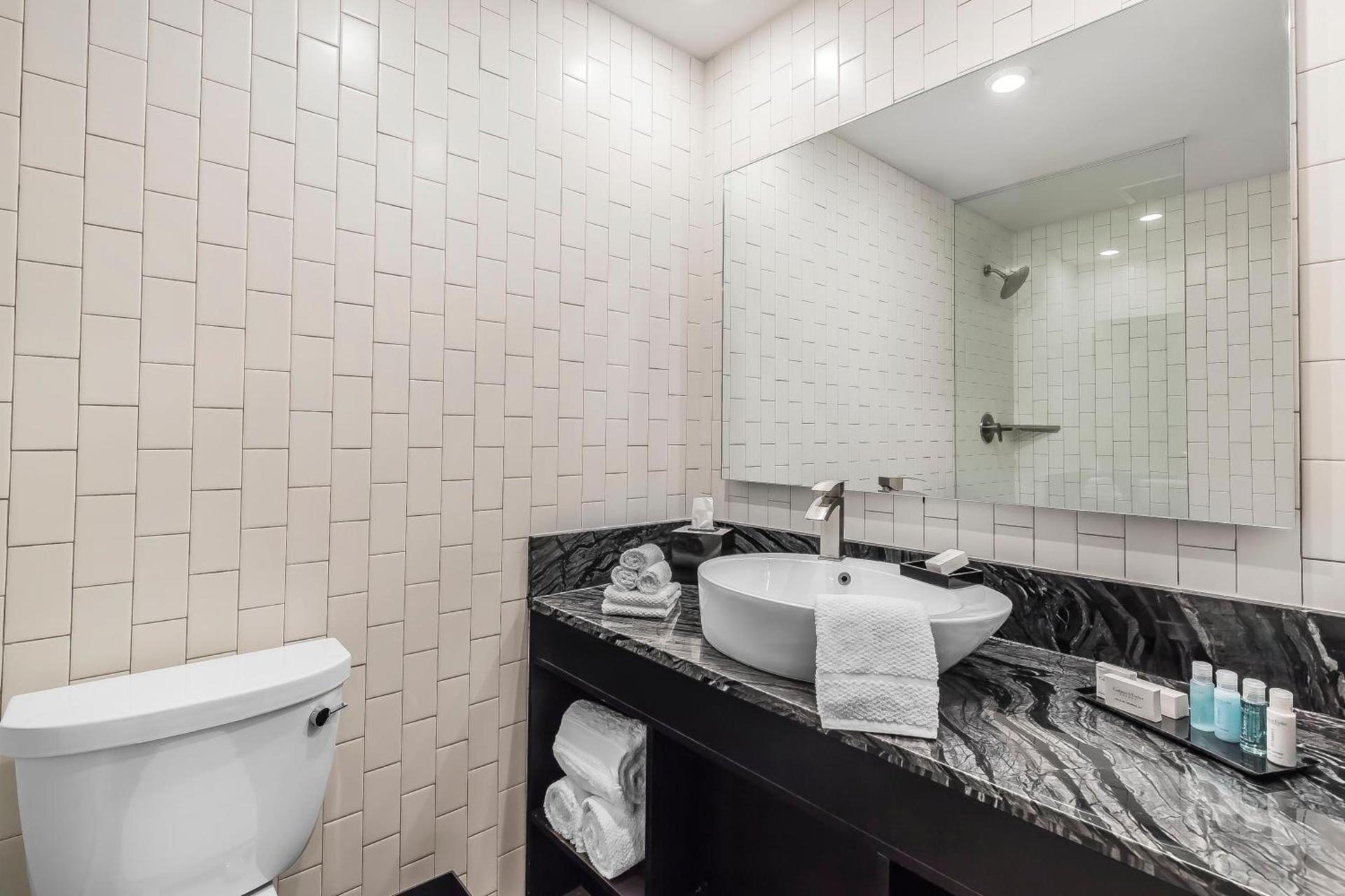 Lorenzo Hotel Dallas, Tapestry Collection by Hilton photo 98