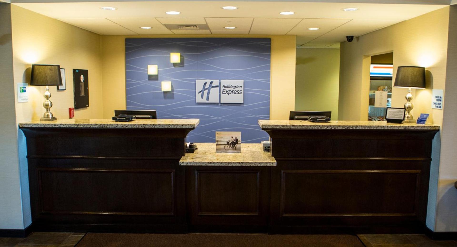 Holiday Inn Express & Suites Malone by IHG photo 4