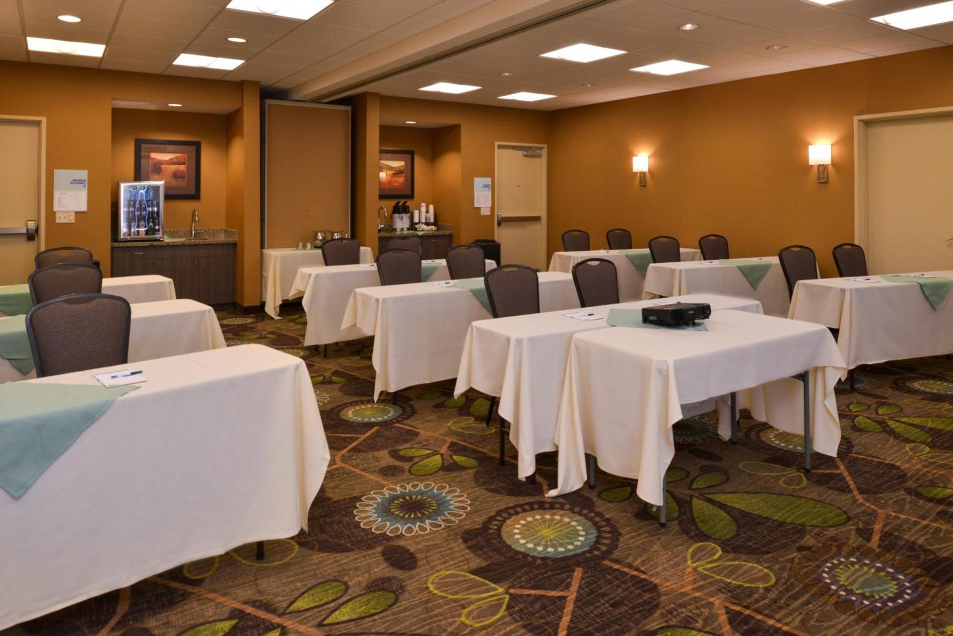Holiday Inn Express Pocatello by IHG !UNDER RENOVATION! photo 41