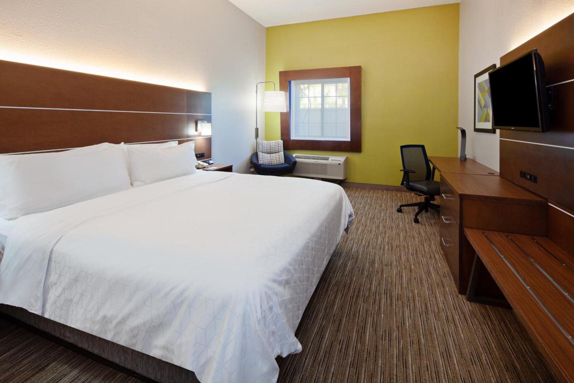 Holiday Inn Express & Suites Rancho Mirage - Palm Spgs Area by IHG photo 21
