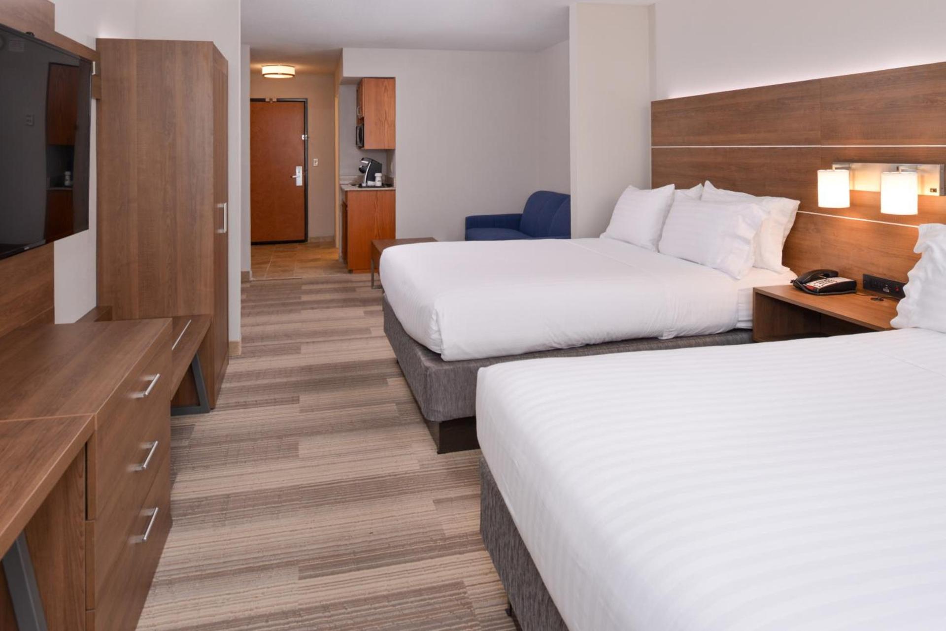 Holiday Inn Express Mineral Wells by IHG photo 27