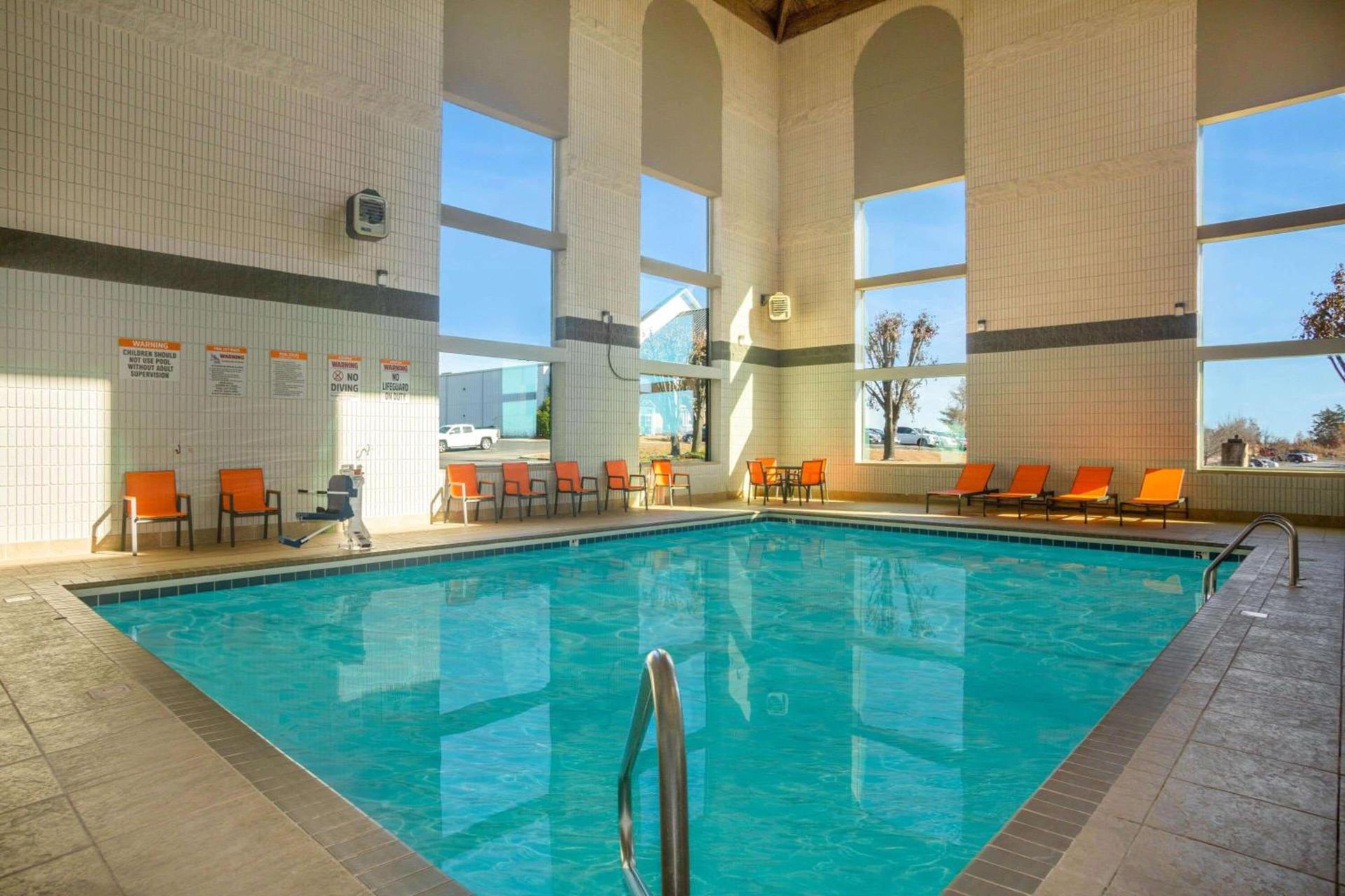 La Quinta by Wyndham Branson photo 65