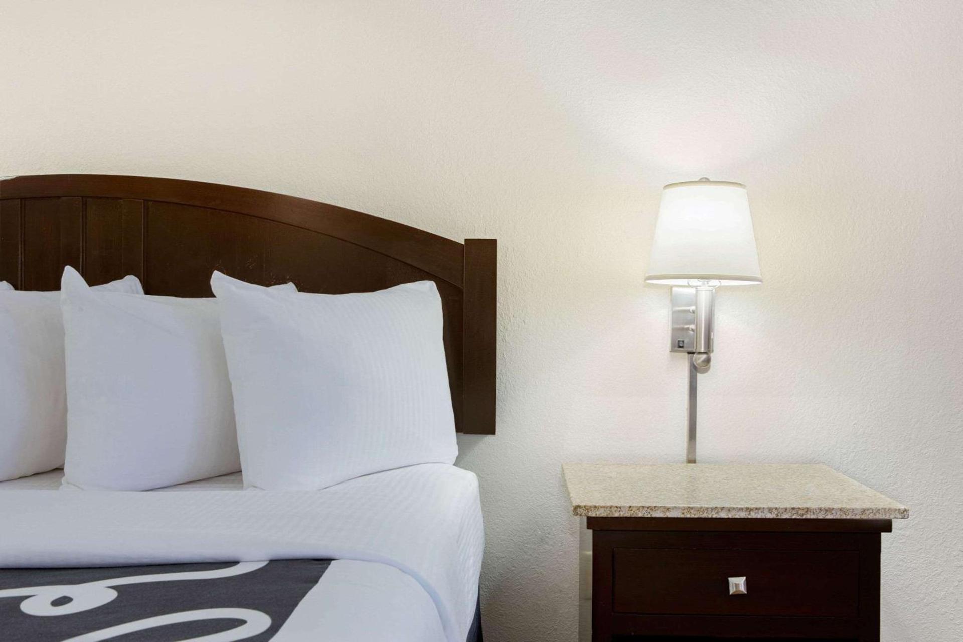 La Quinta by Wyndham Springfield South photo 7