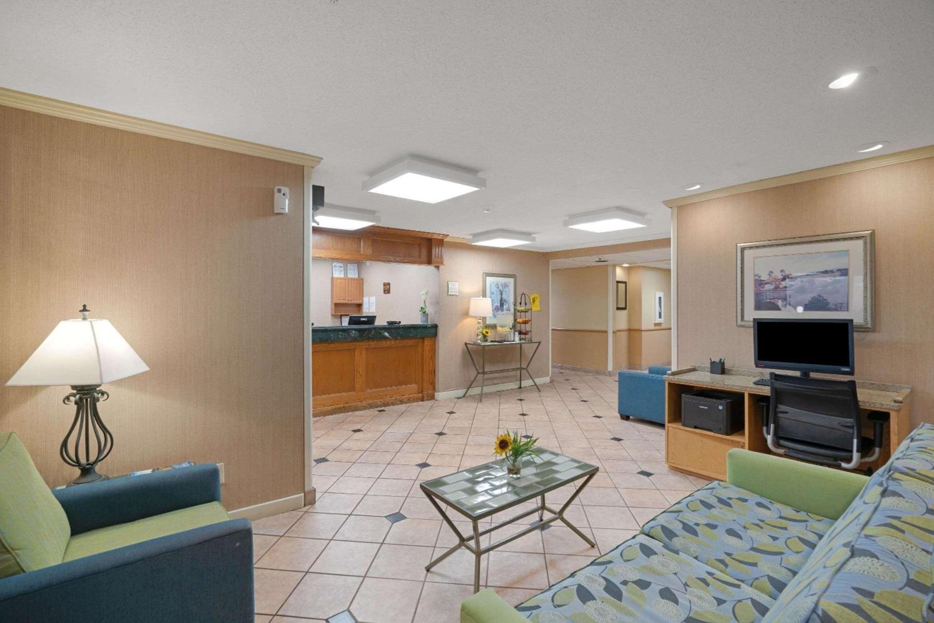 Hawthorn Extended Stay by Wyndham Jackson photo 32