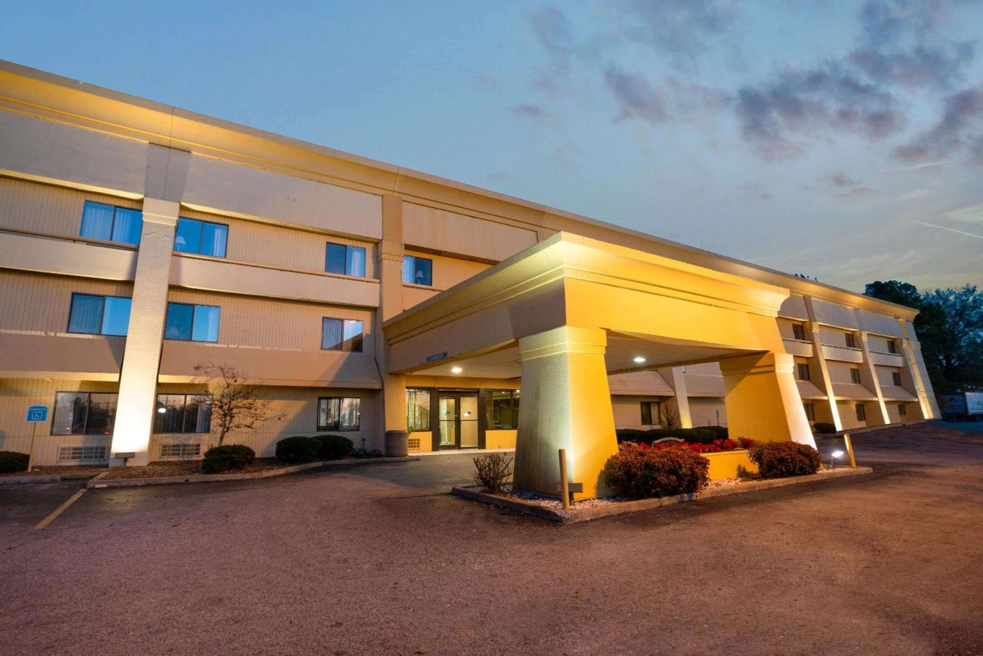Hawthorn Extended Stay by Wyndham Jackson photo 3
