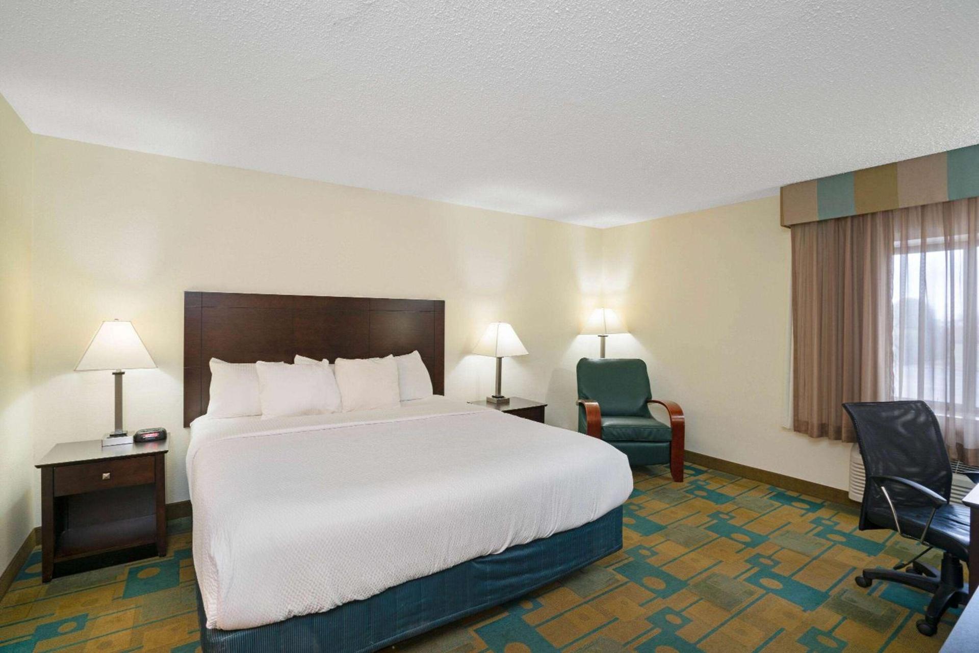Hawthorn Extended Stay by Wyndham Jackson photo 20