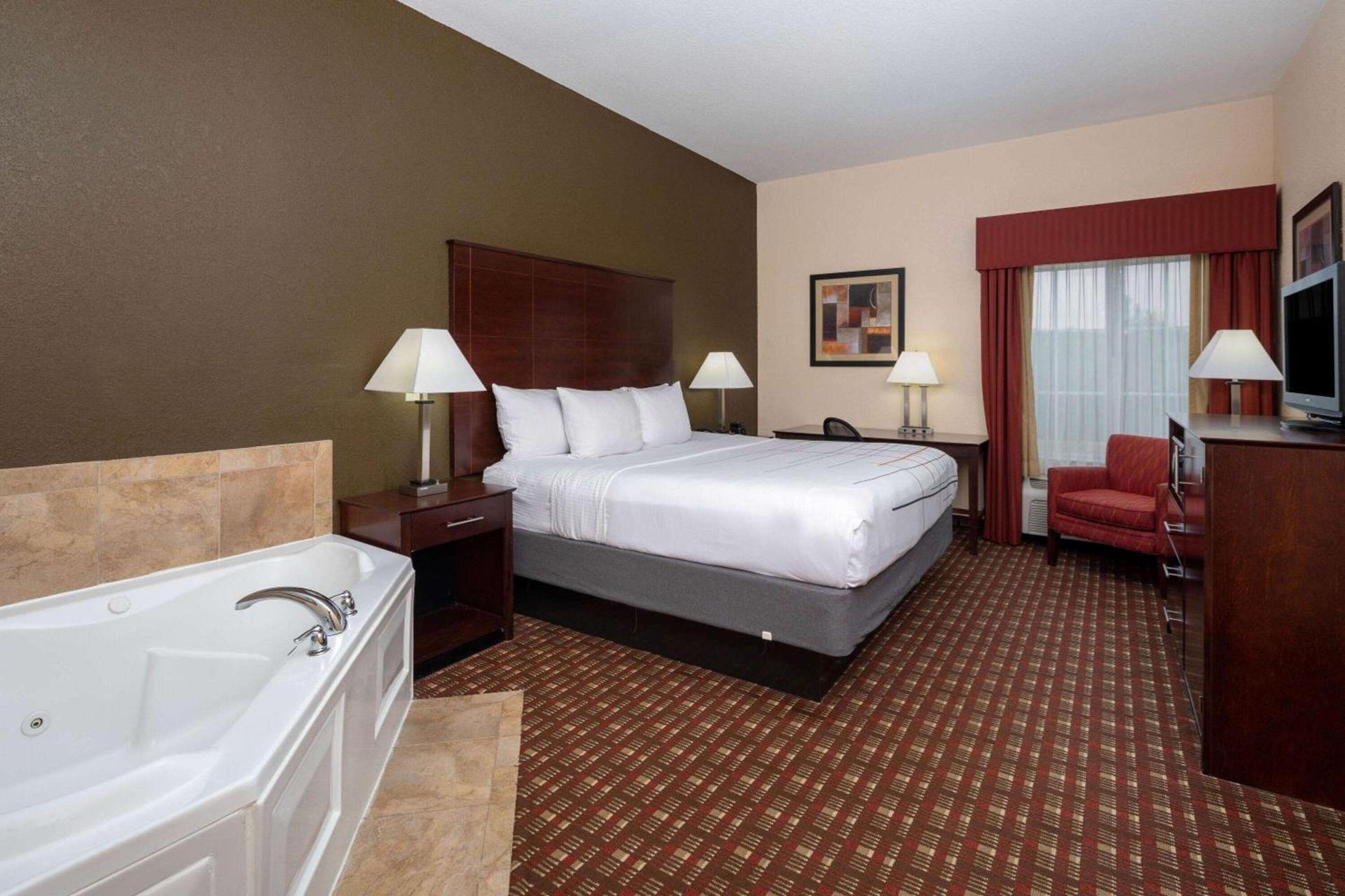 La Quinta by Wyndham Macon West photo 15